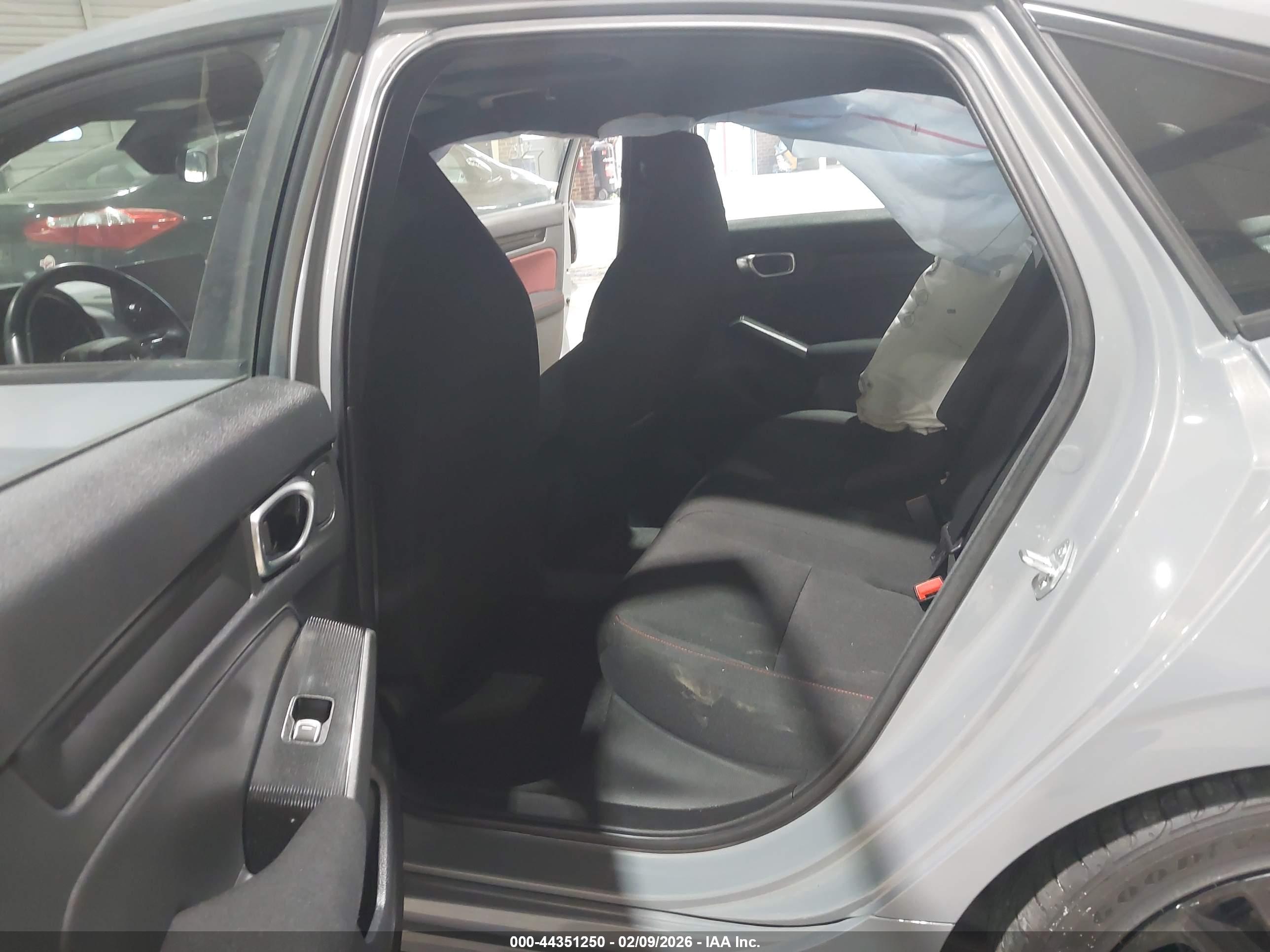 HONDA CIVIC image 8