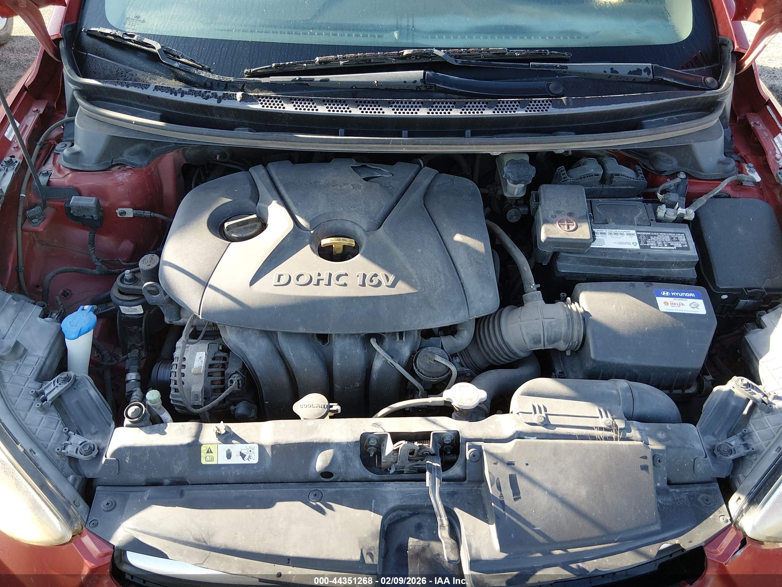 HYUNDAI ELANTRA image 10