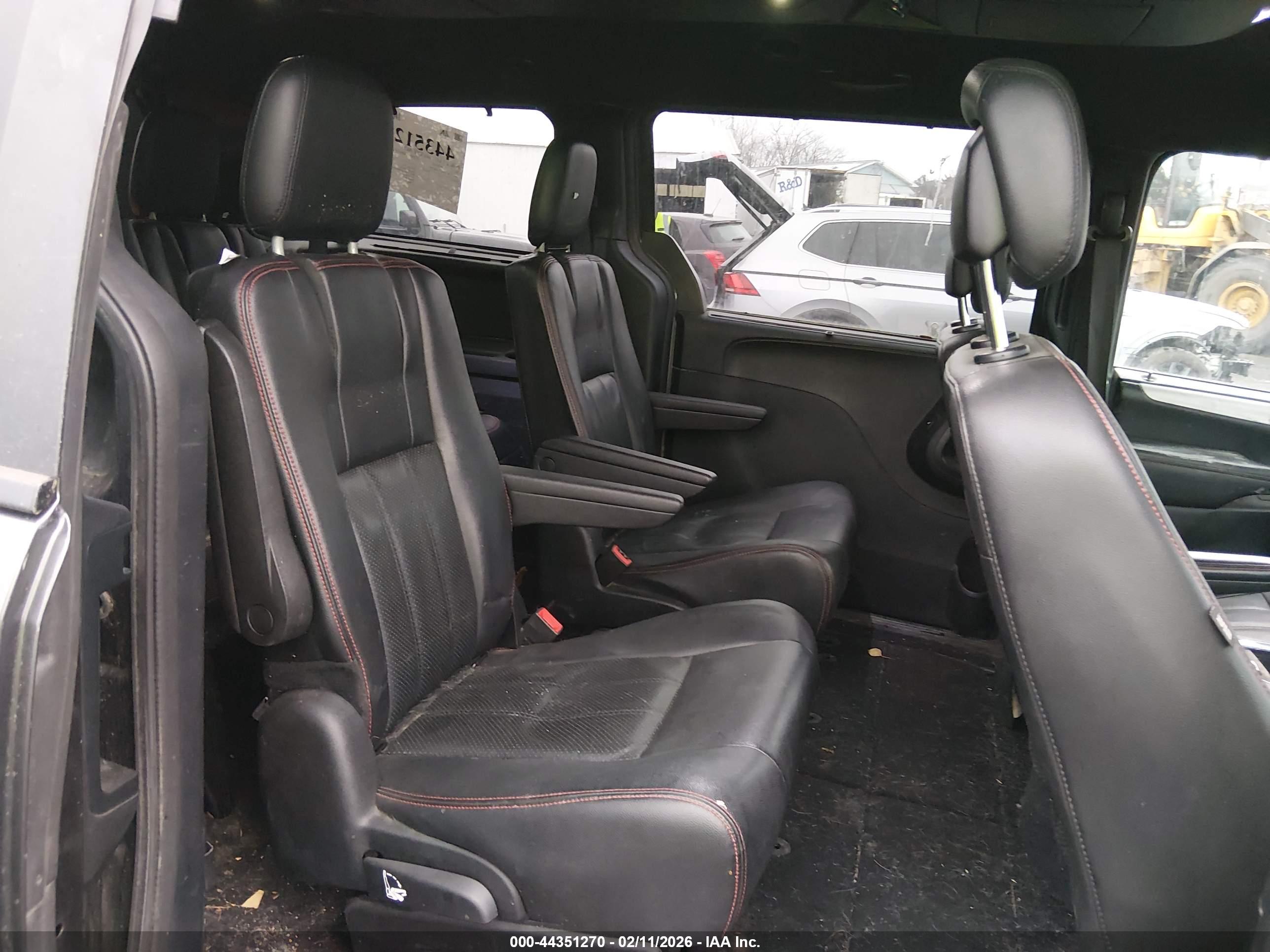 DODGE GRAND image 8