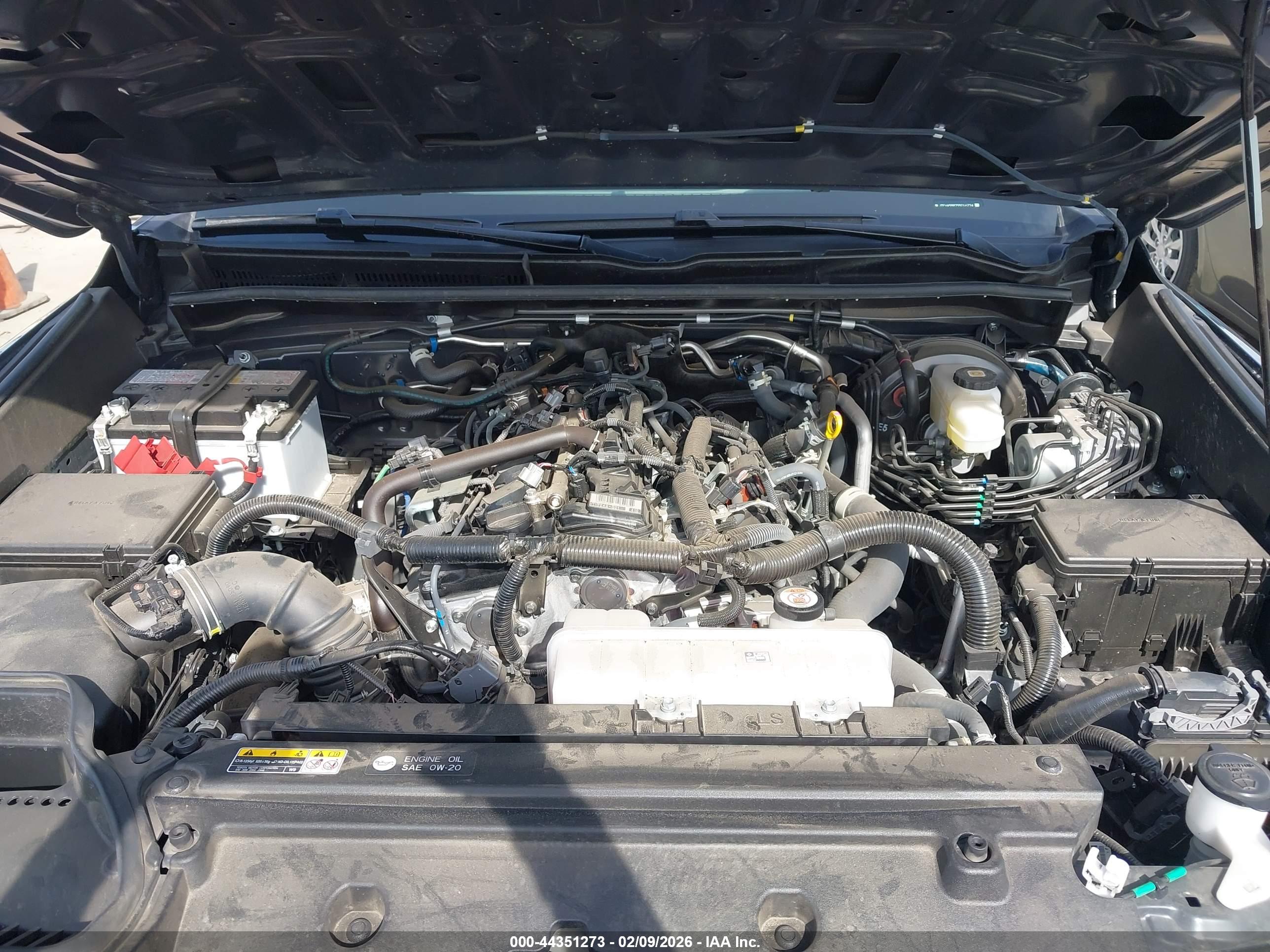 TOYOTA 4RUNNER image 10