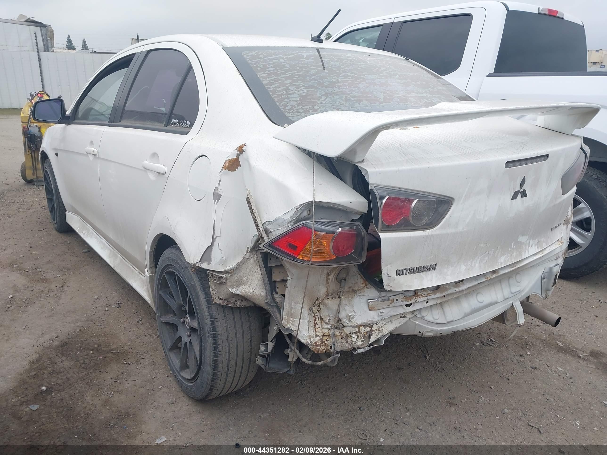 MITSUBISHI LANCER image 3