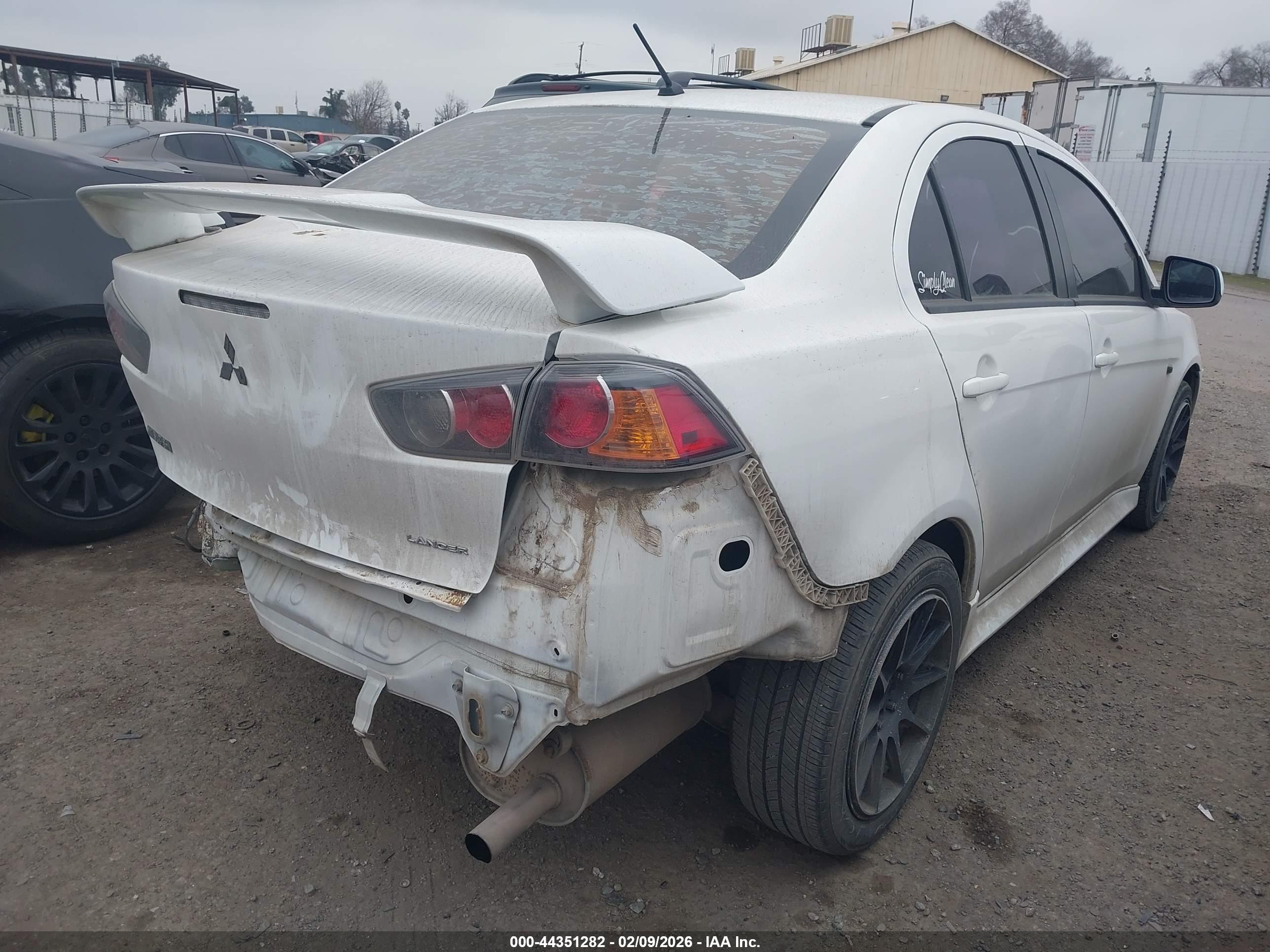 MITSUBISHI LANCER image 4