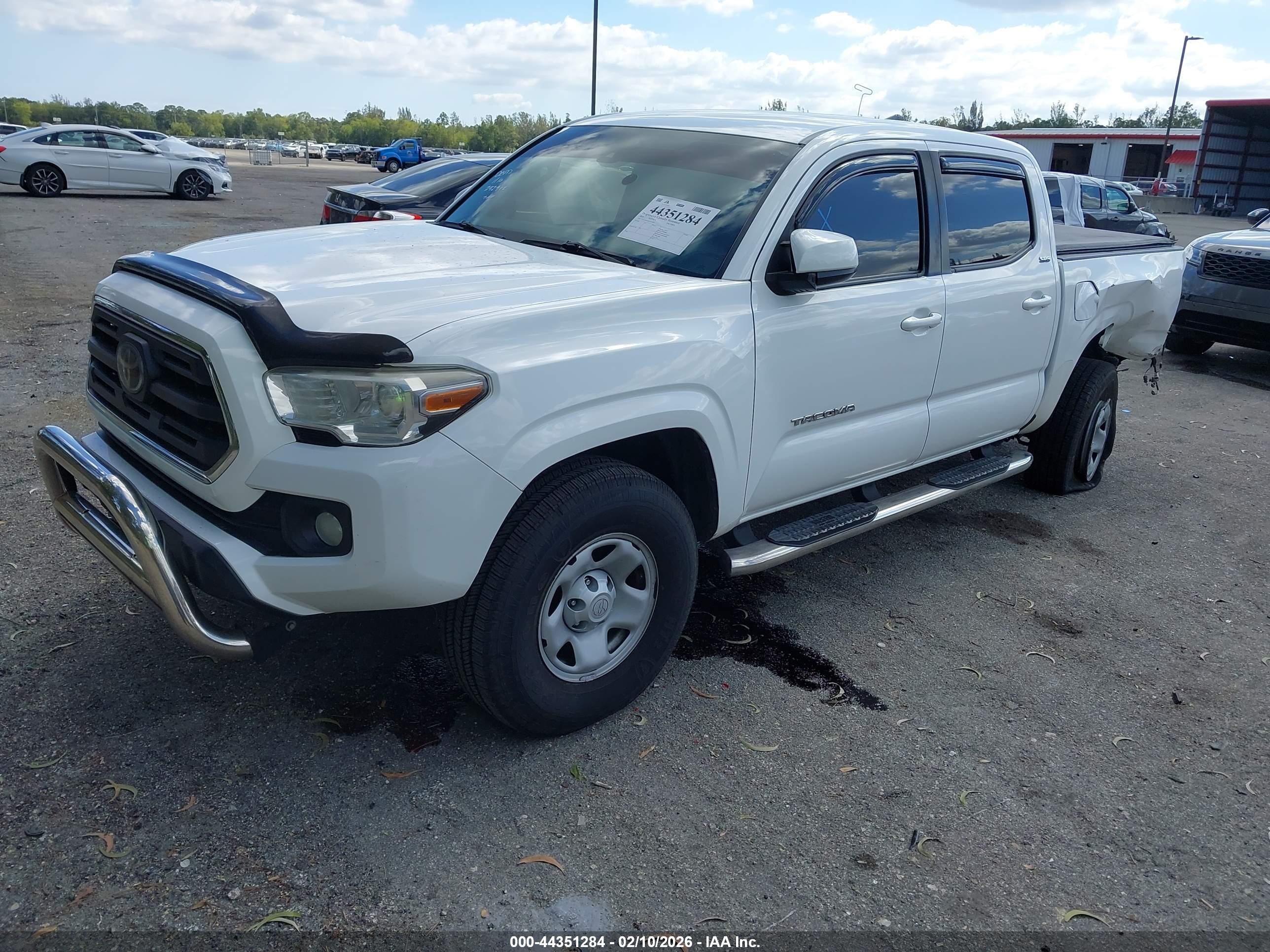 TOYOTA TACOMA image 2