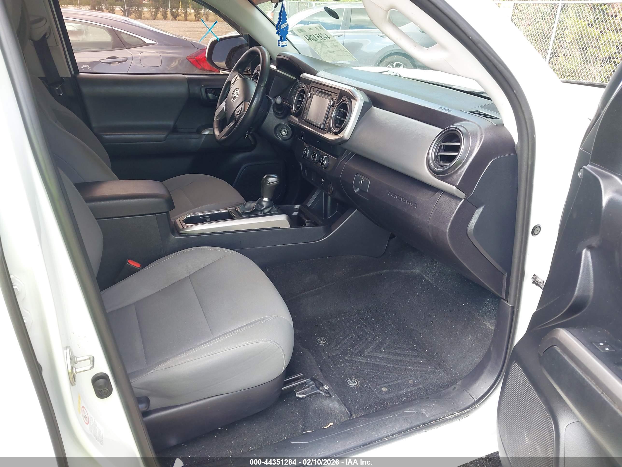 TOYOTA TACOMA image 5