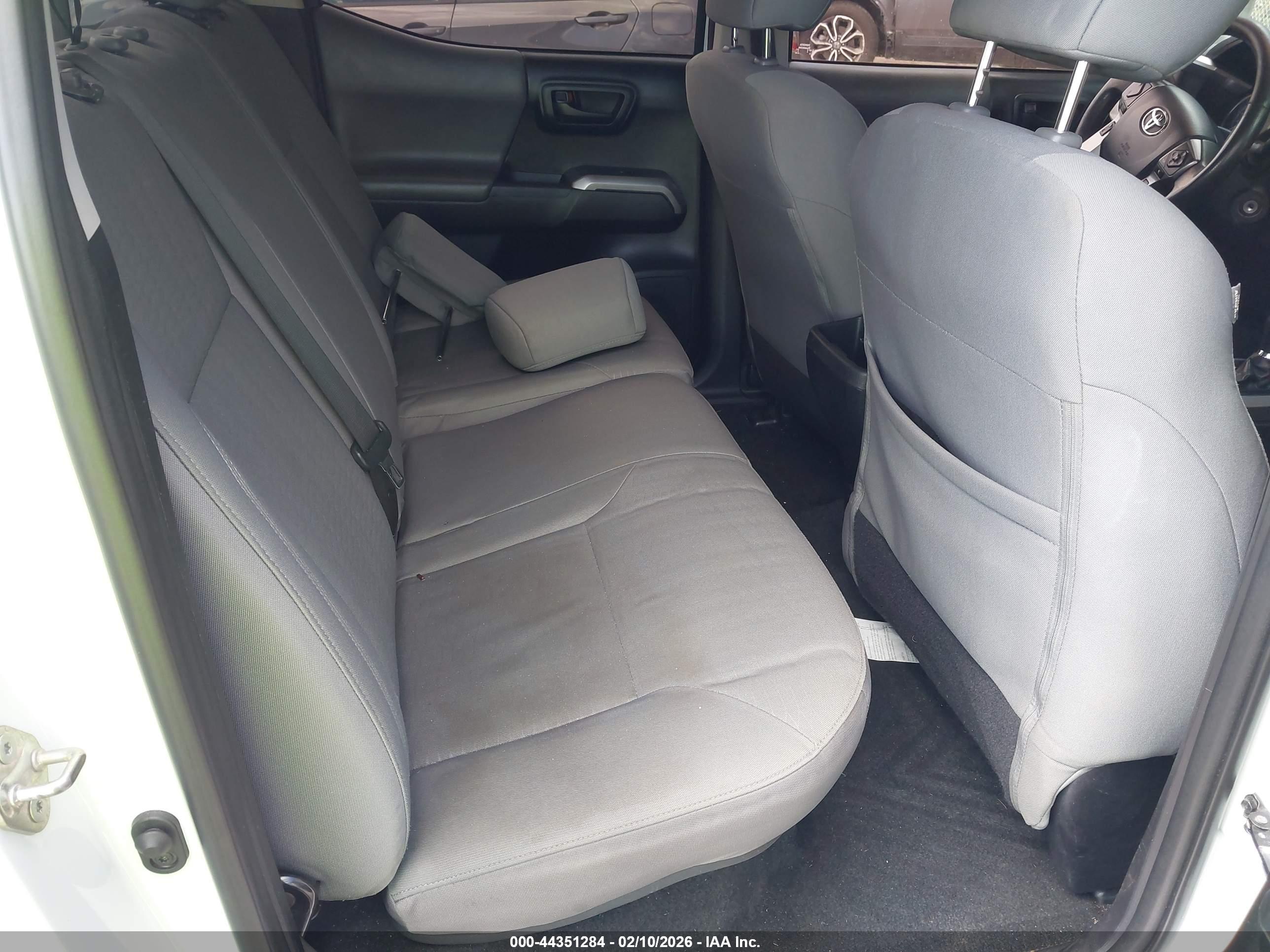 TOYOTA TACOMA image 8