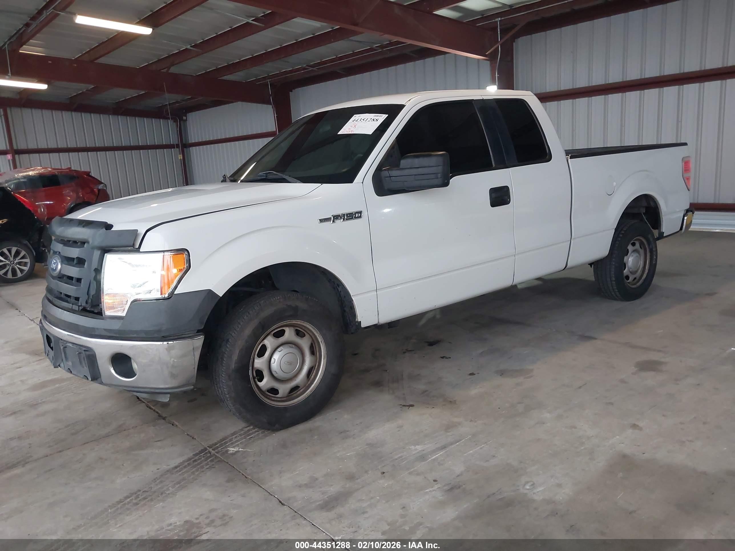 FORD F-150 image 2