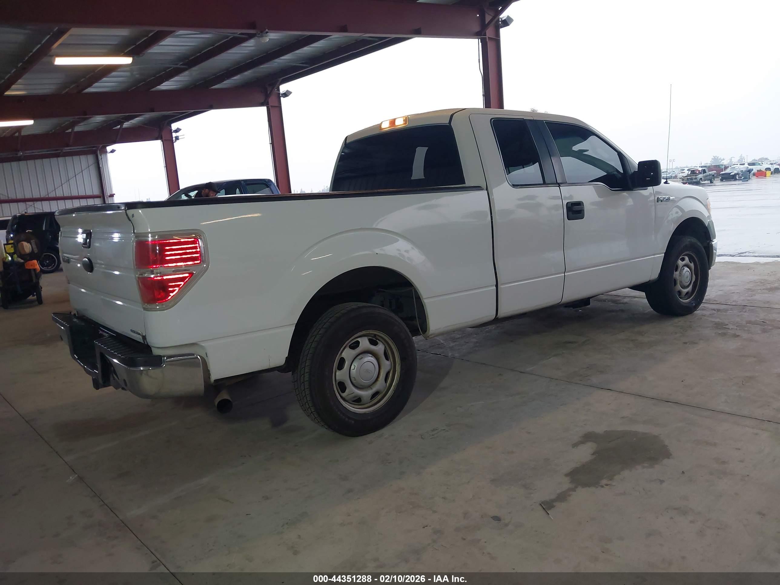 FORD F-150 image 4