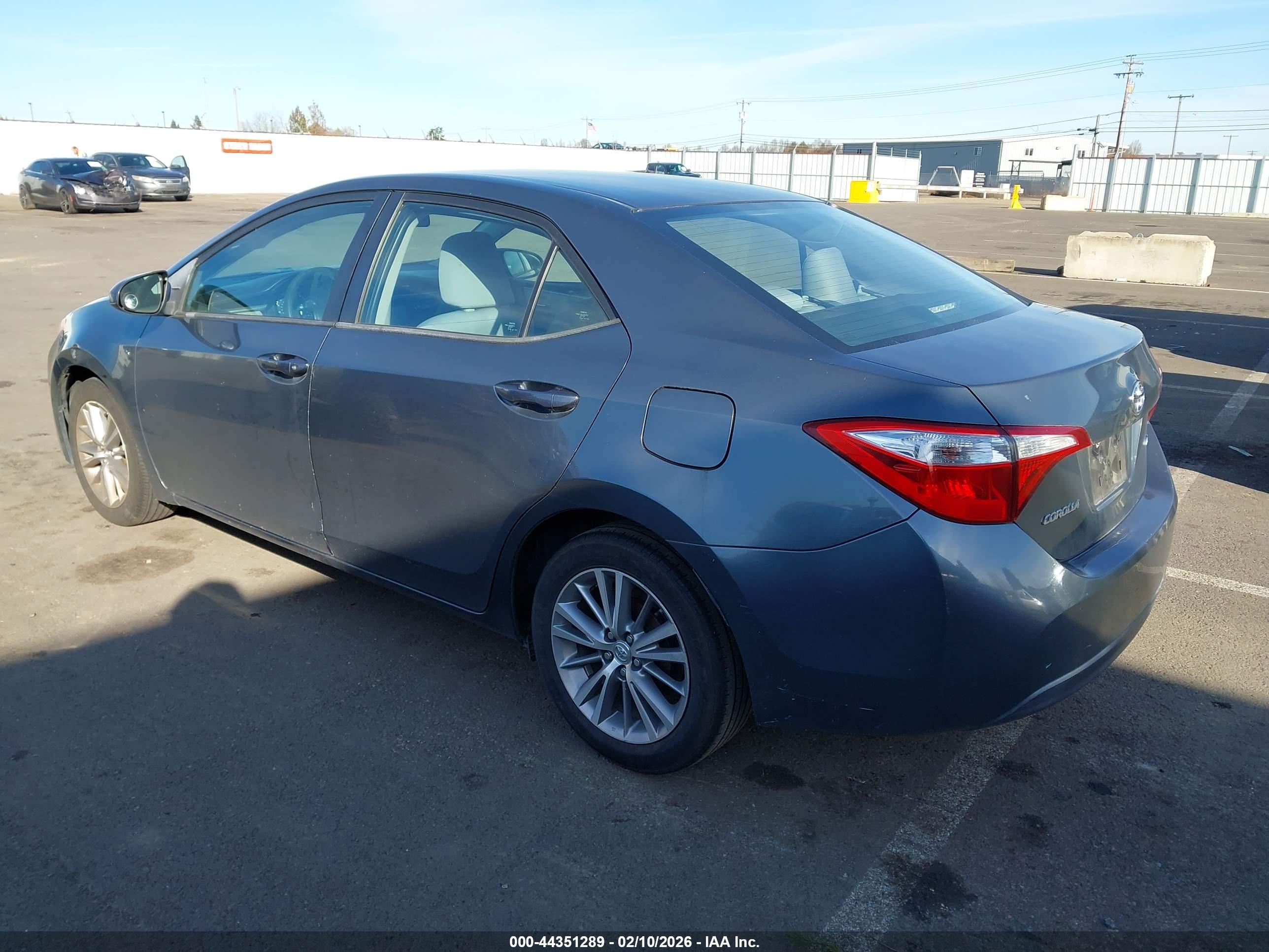 TOYOTA COROLLA image 3