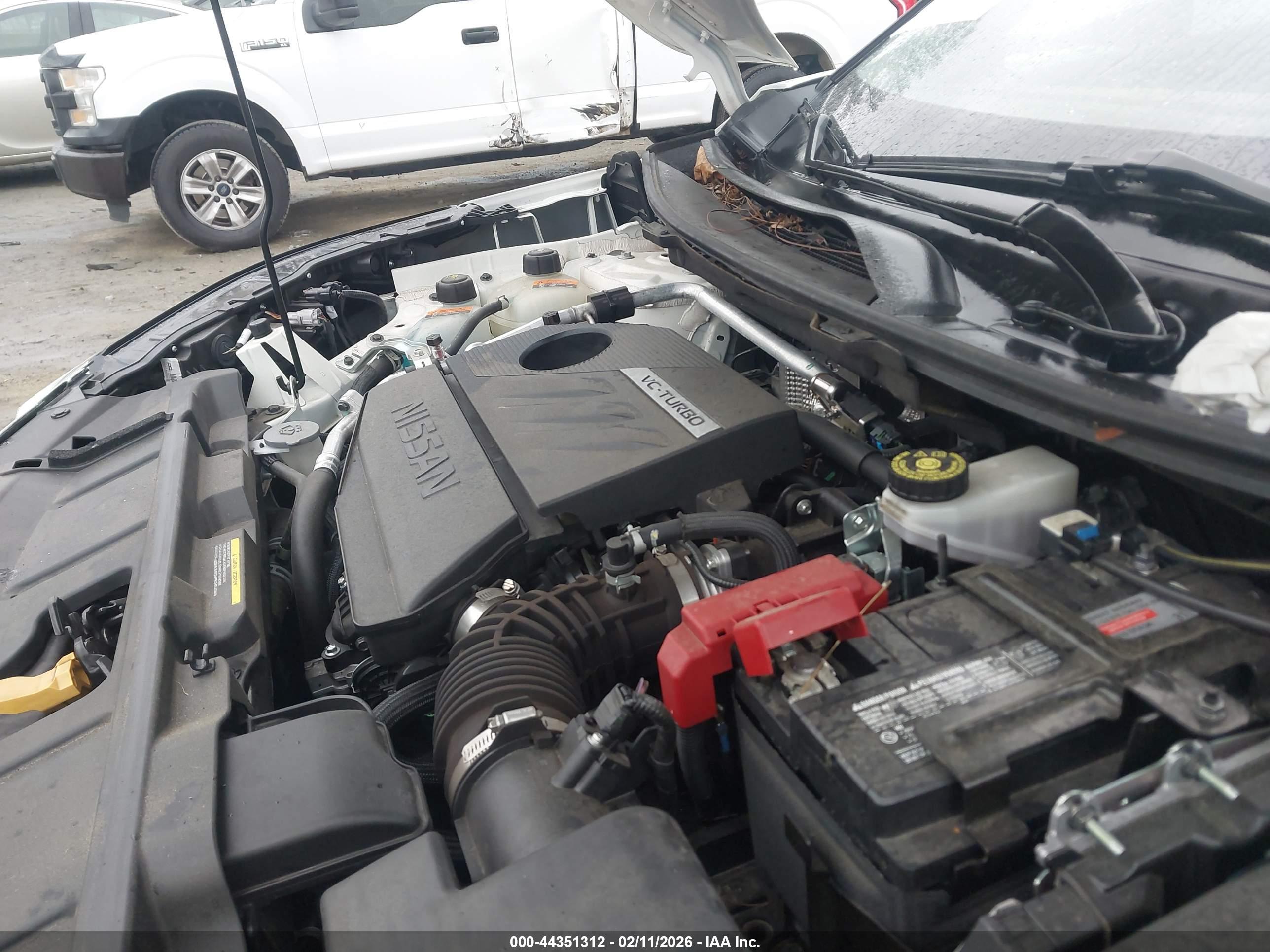 NISSAN ROGUE image 10