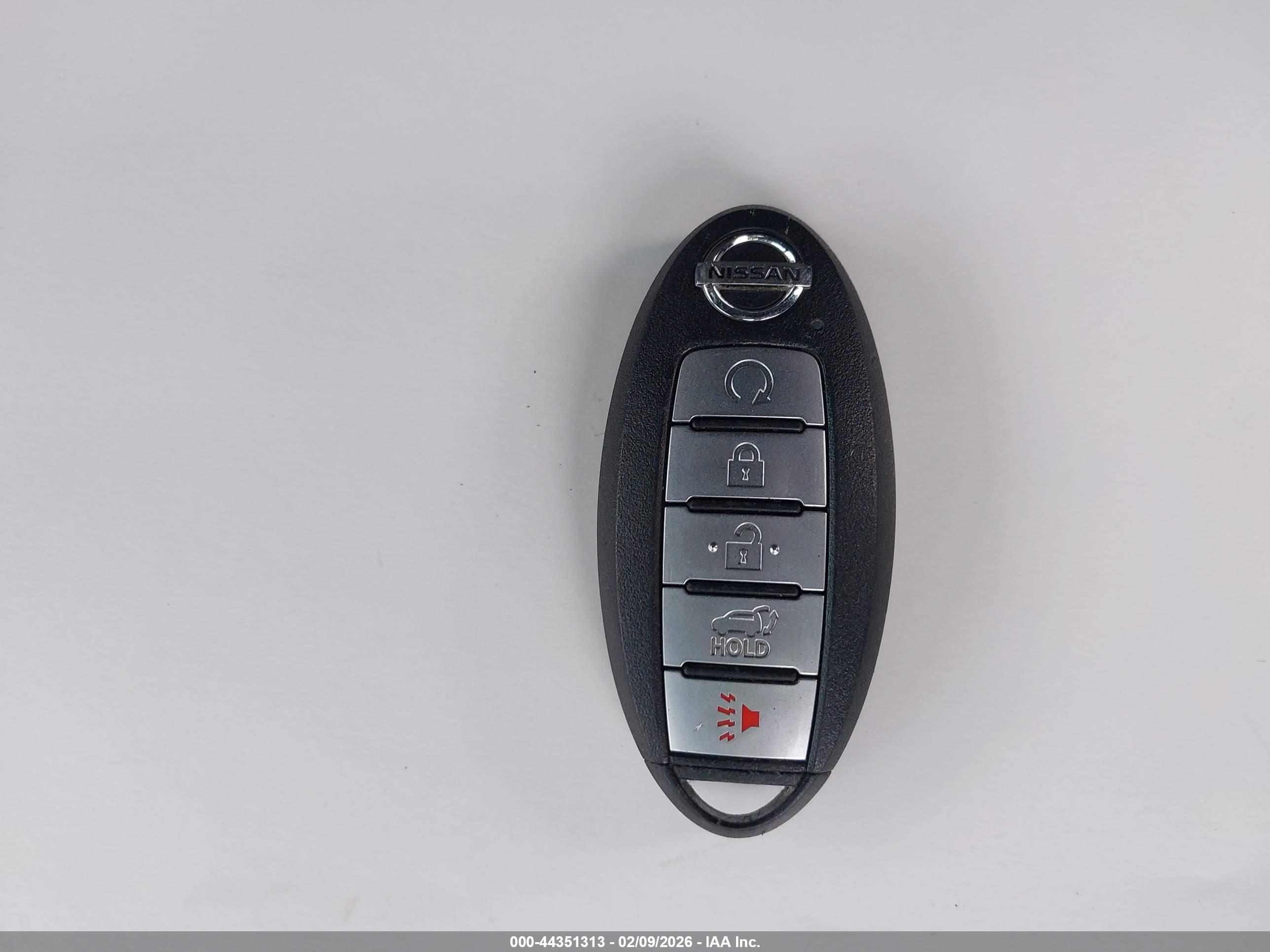 NISSAN ROGUE image 11