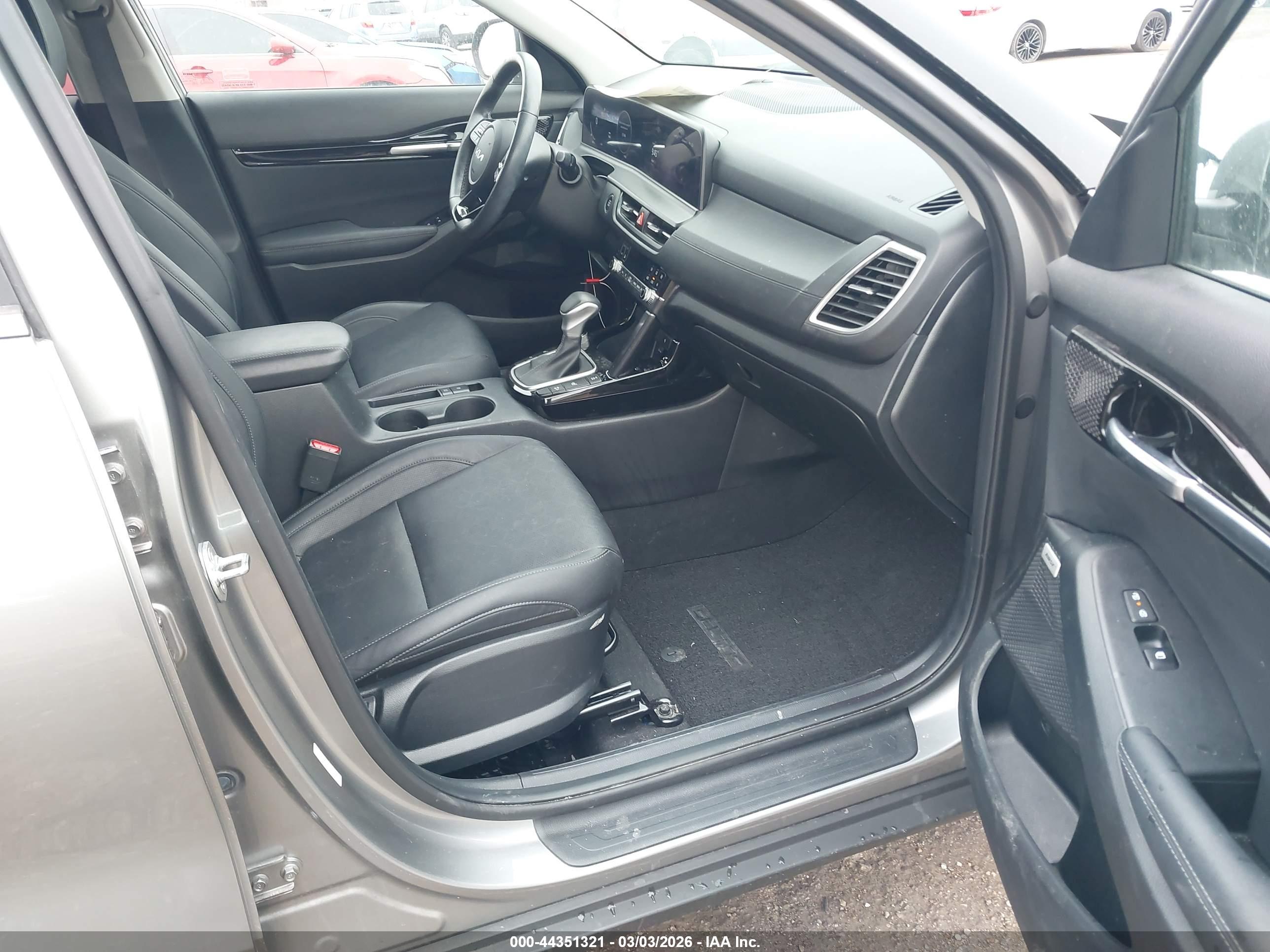 KIA SELTOS image 5