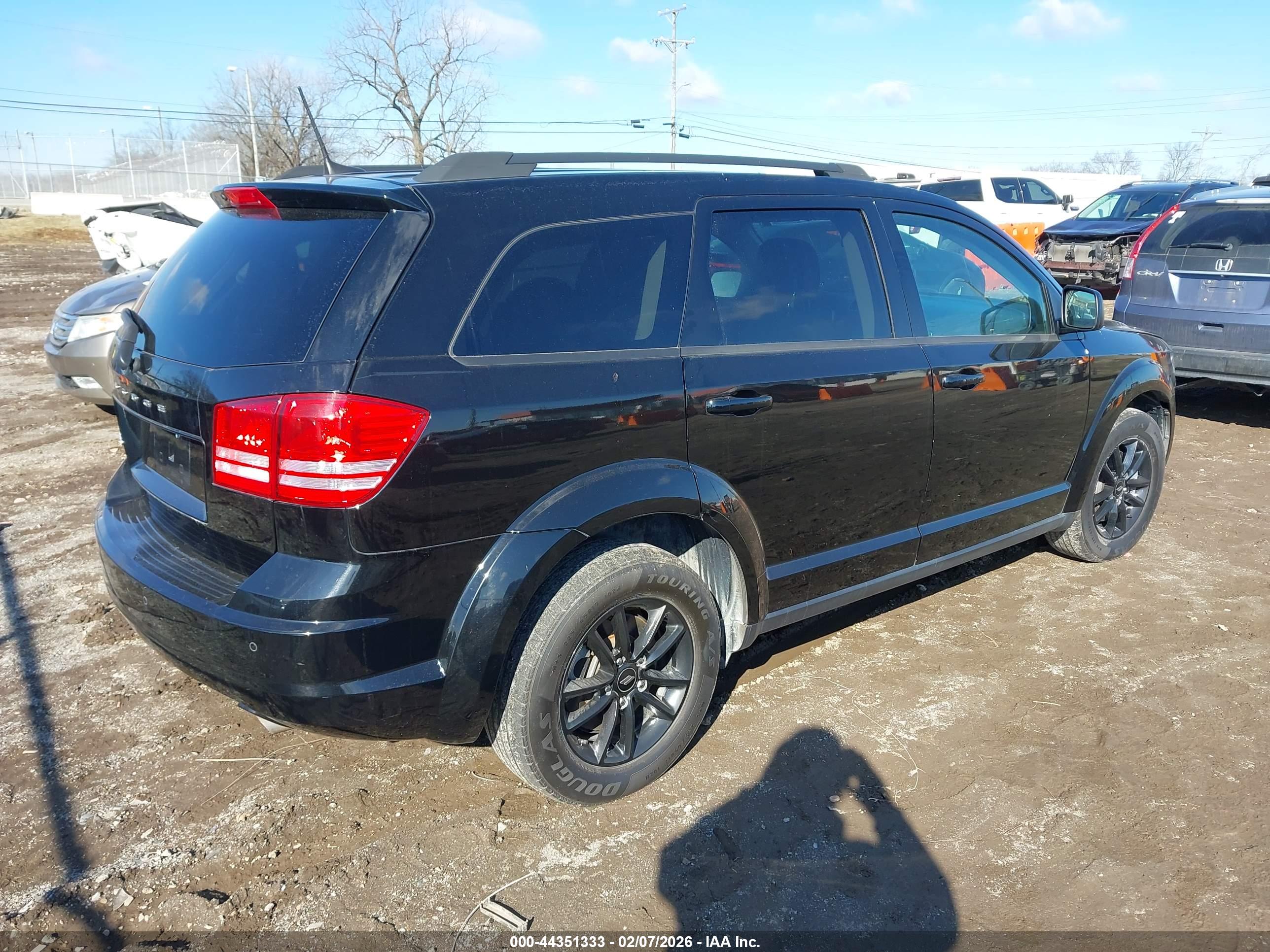 DODGE JOURNEY image 4