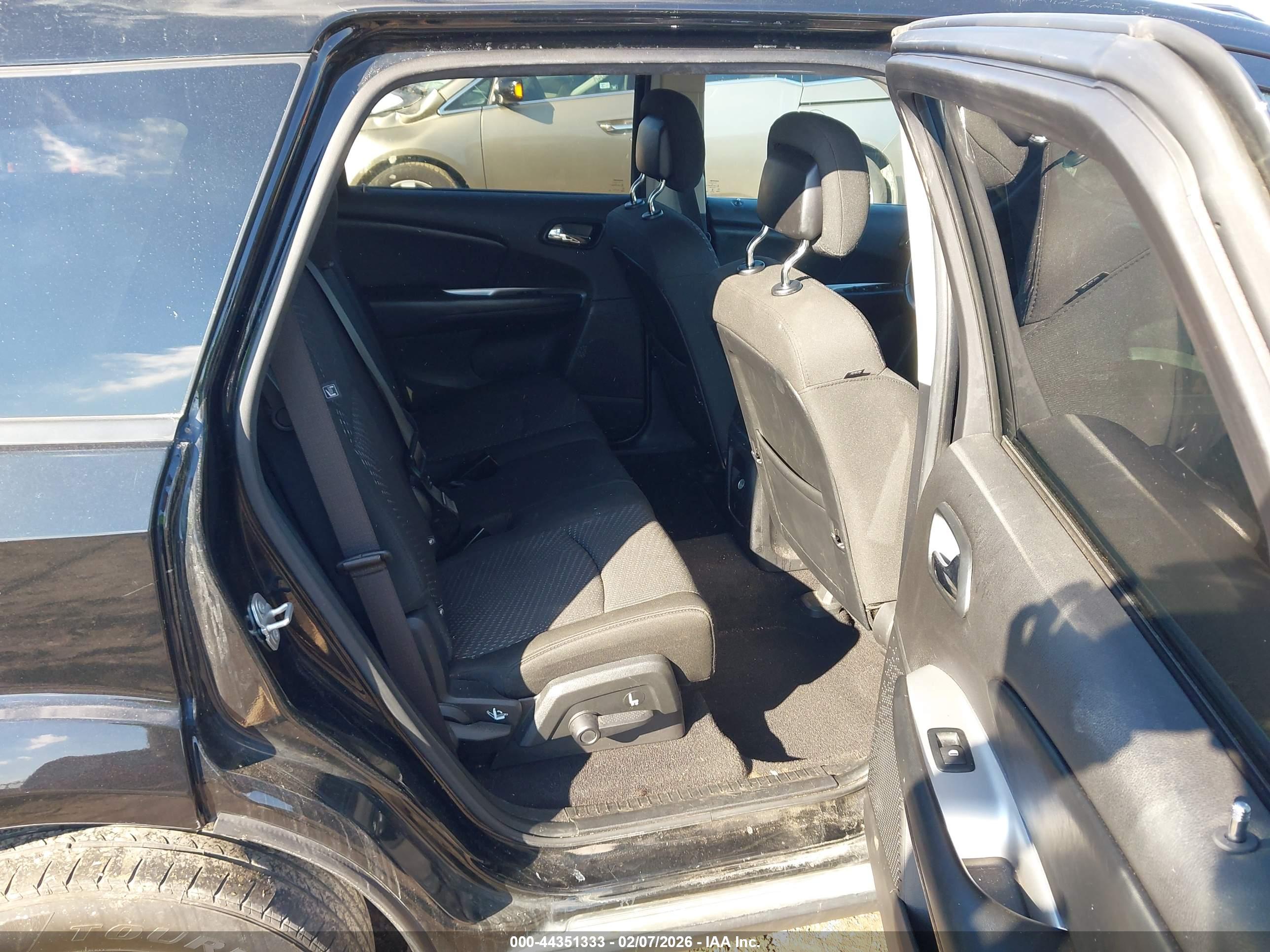 DODGE JOURNEY image 8