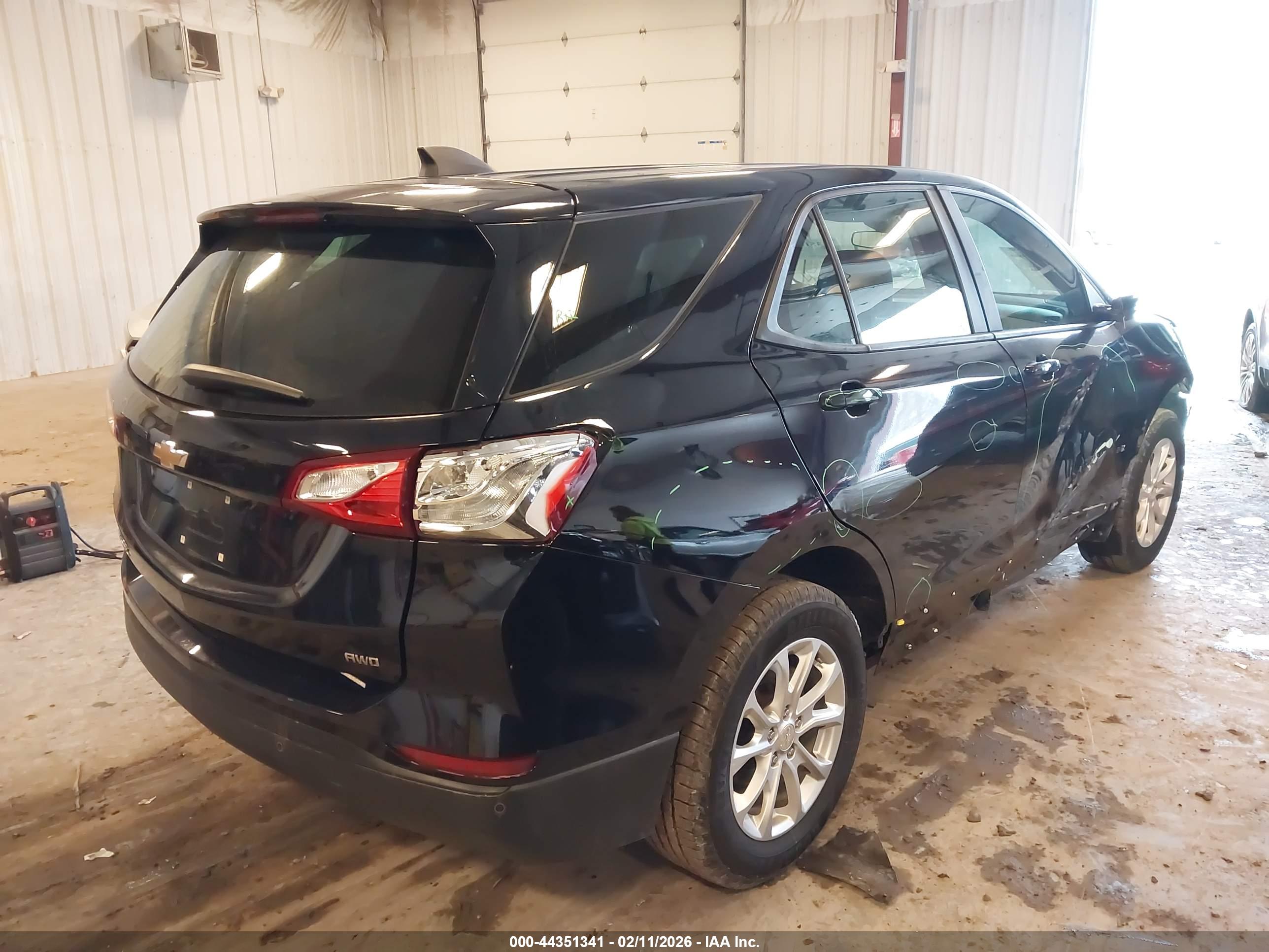 CHEVROLET EQUINOX image 4