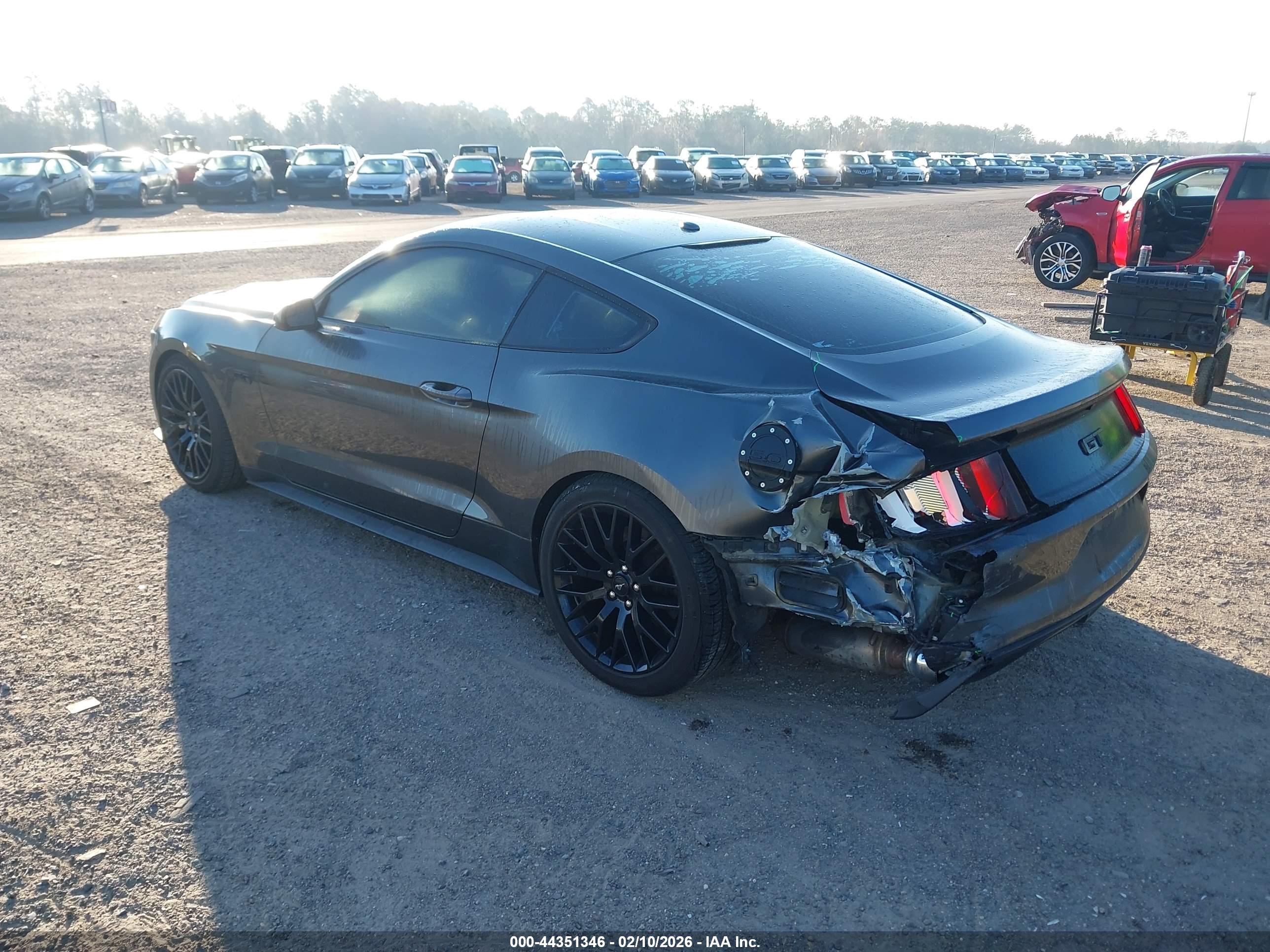 FORD MUSTANG image 3