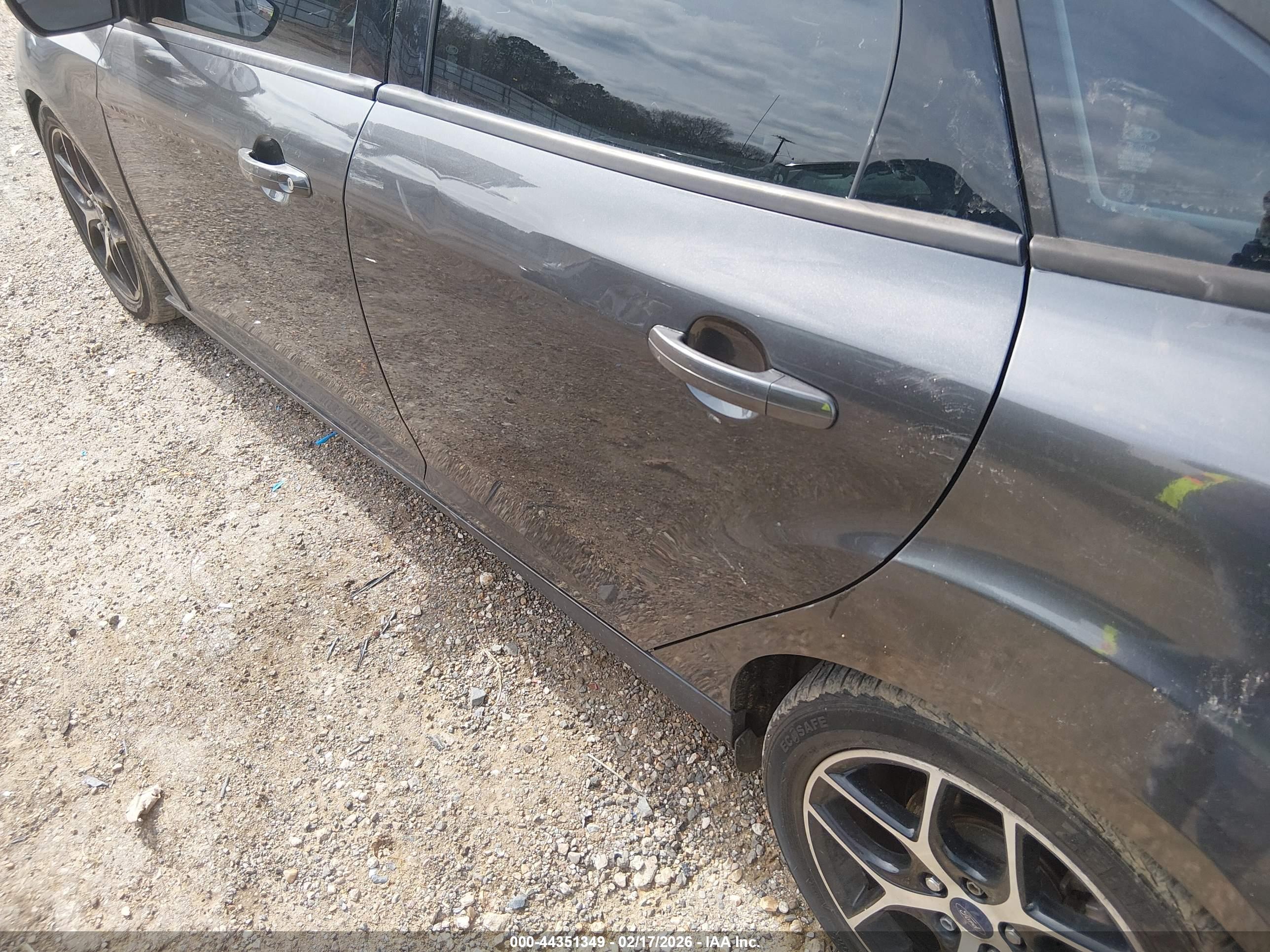 FORD FOCUS image 6