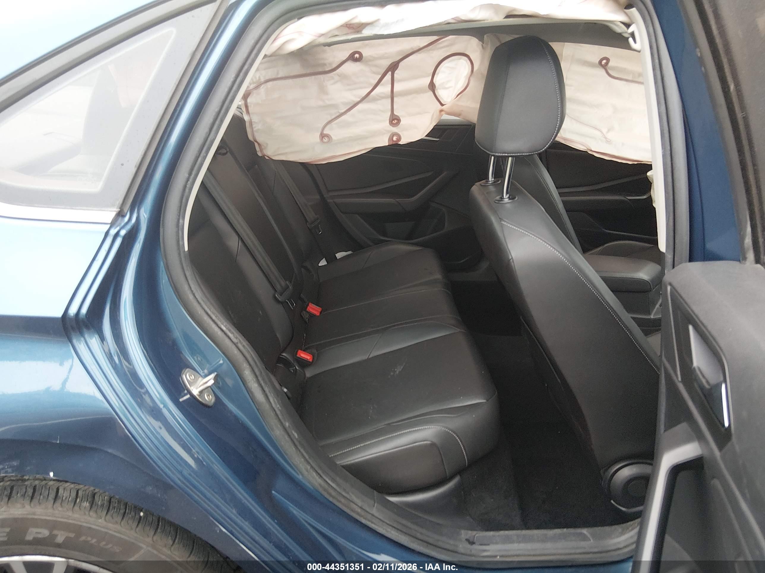 VOLKSWAGEN JETTA image 8