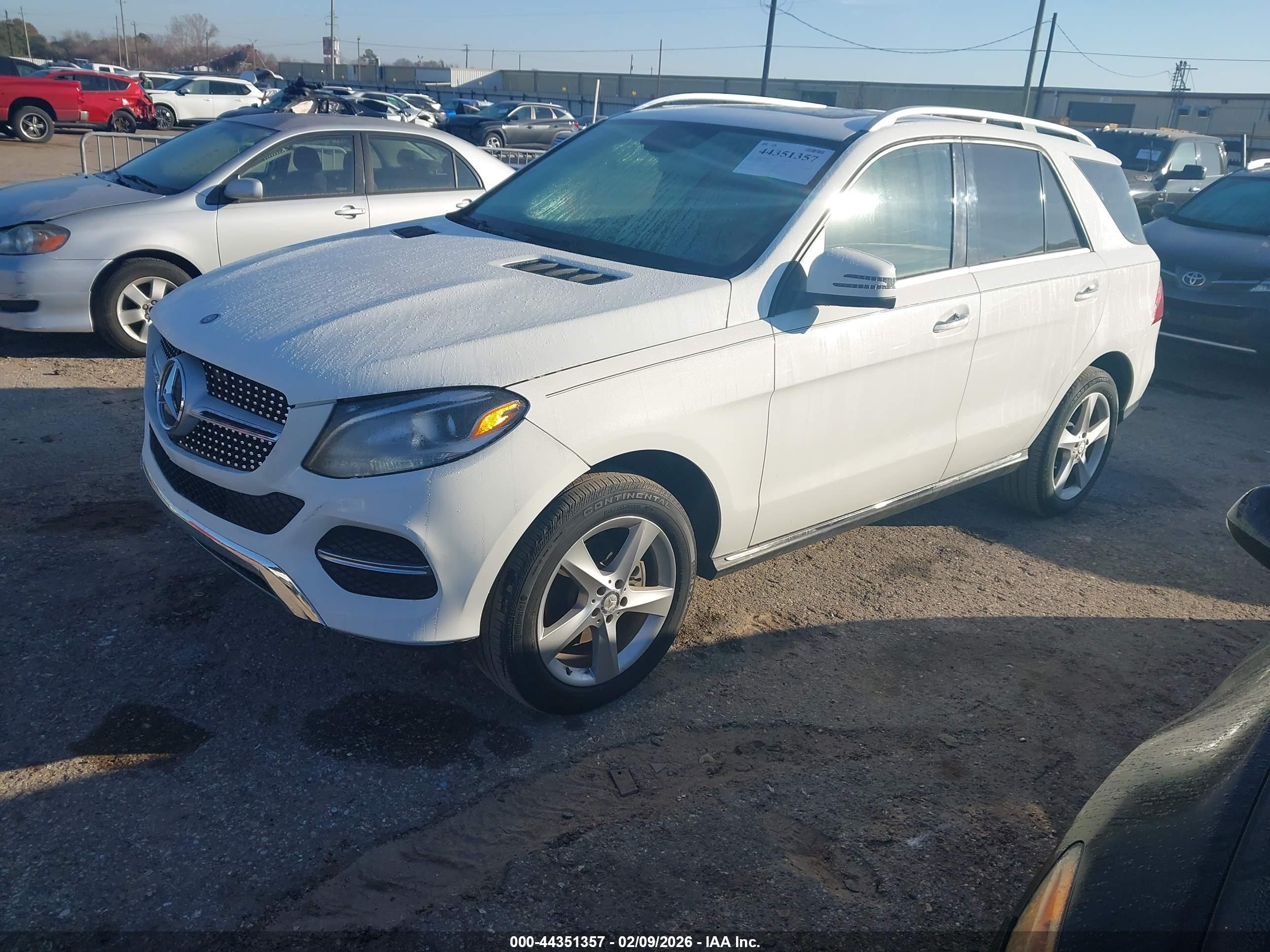 MERCEDES-BENZ GLE image 2