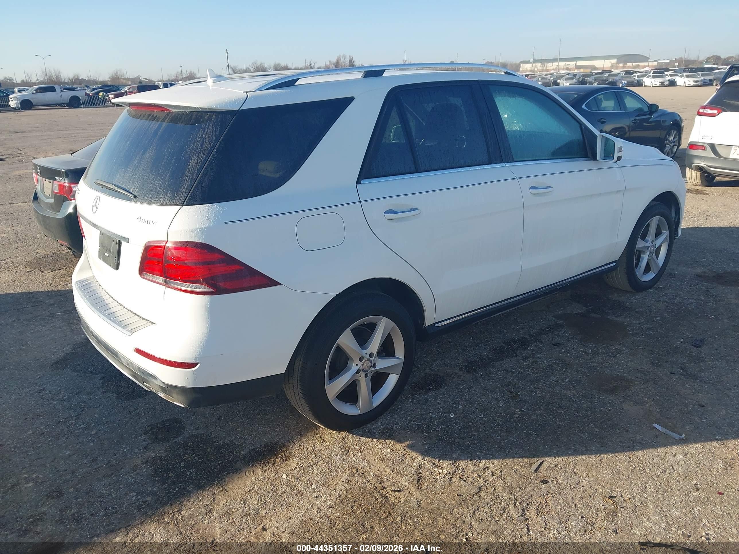 MERCEDES-BENZ GLE image 4