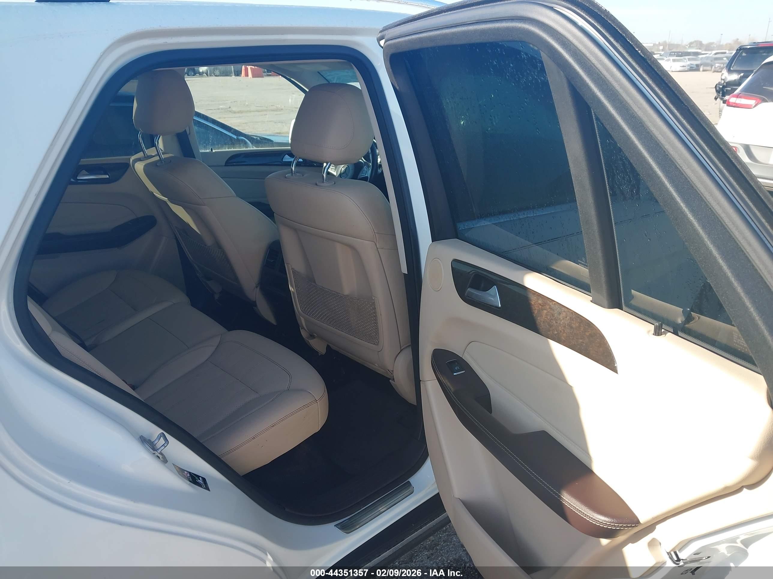 MERCEDES-BENZ GLE image 8