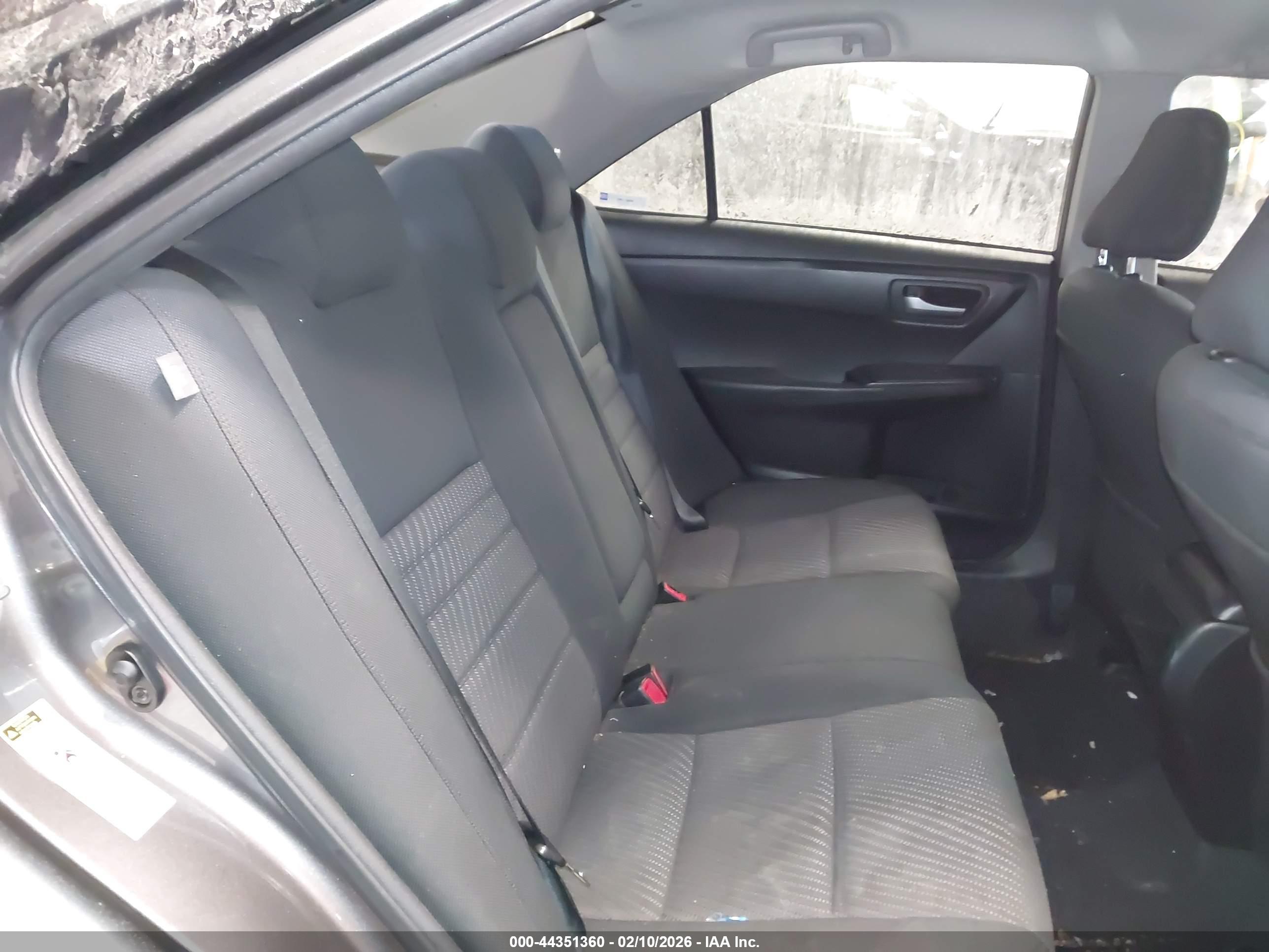TOYOTA CAMRY image 8