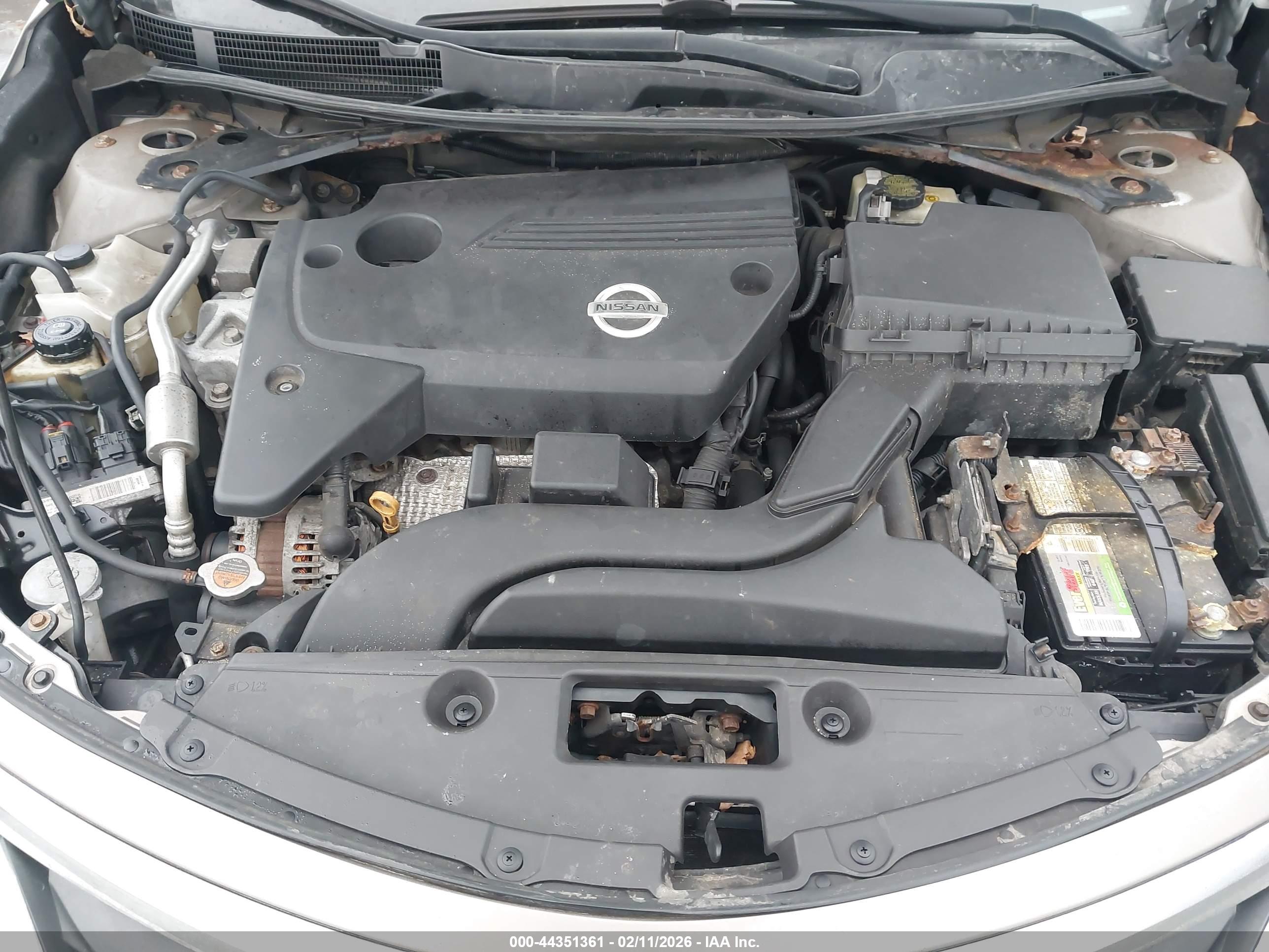 NISSAN ALTIMA image 10