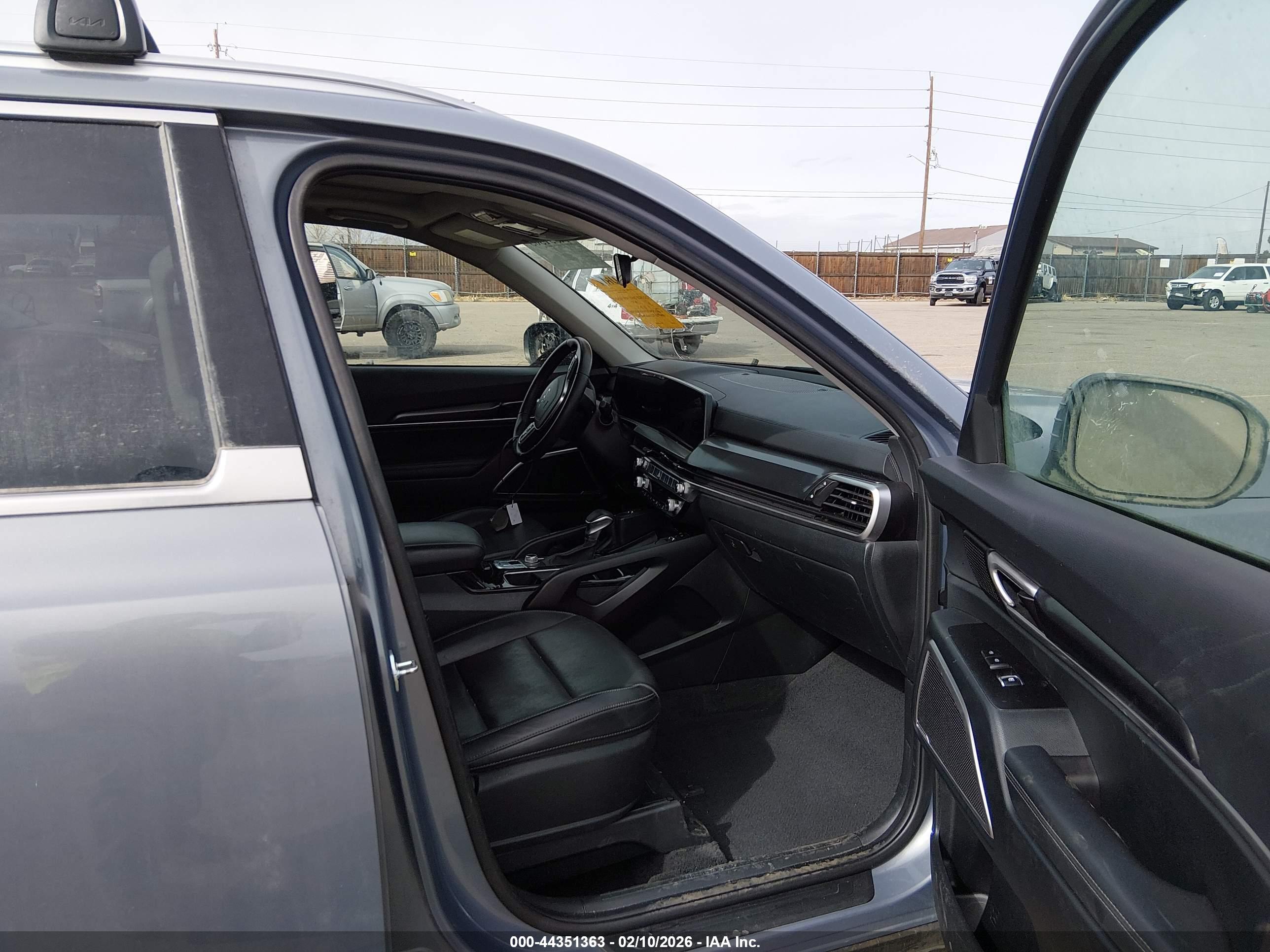 KIA TELLURIDE image 5