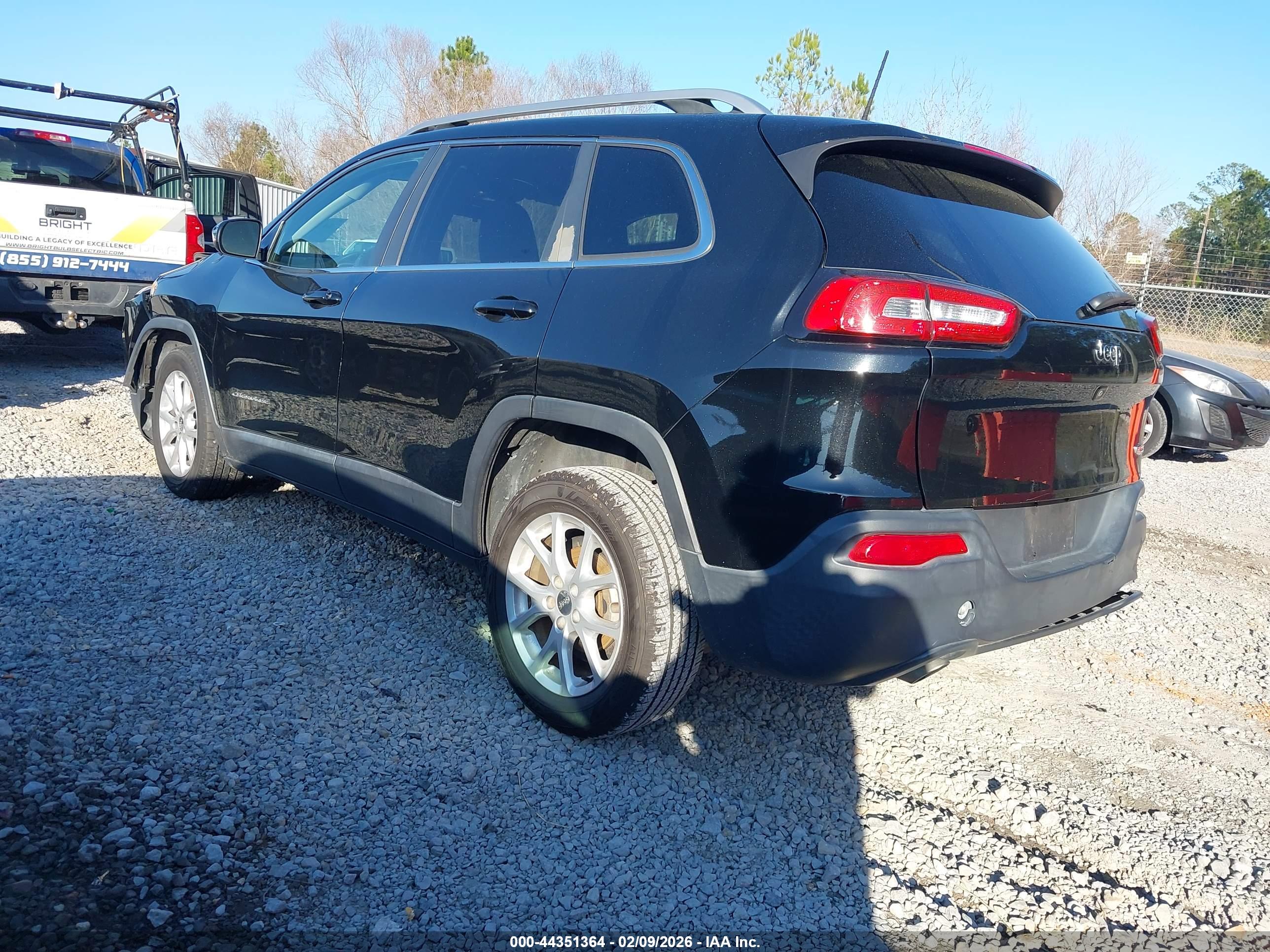 JEEP CHEROKEE image 3