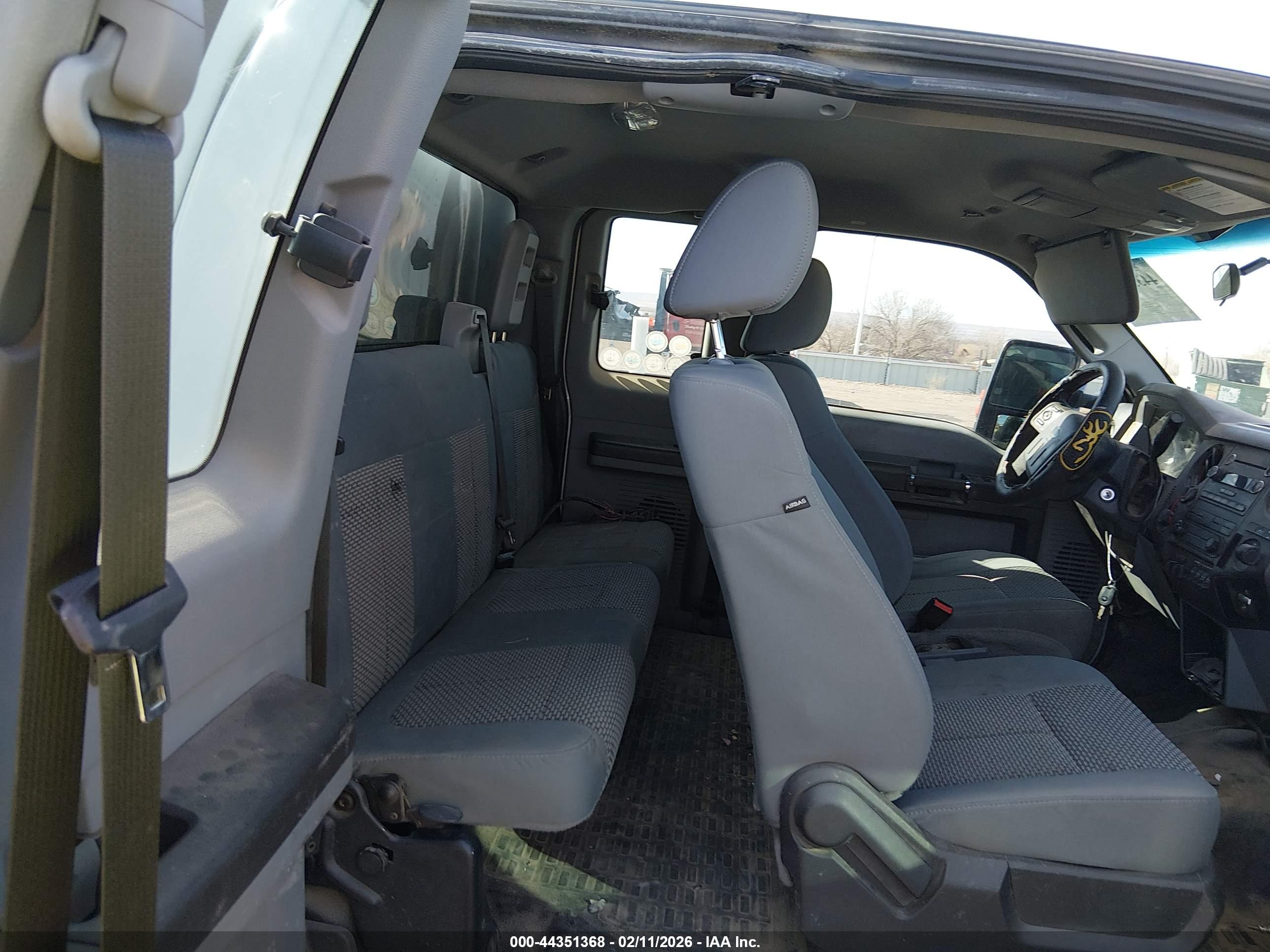 FORD F-350 image 8