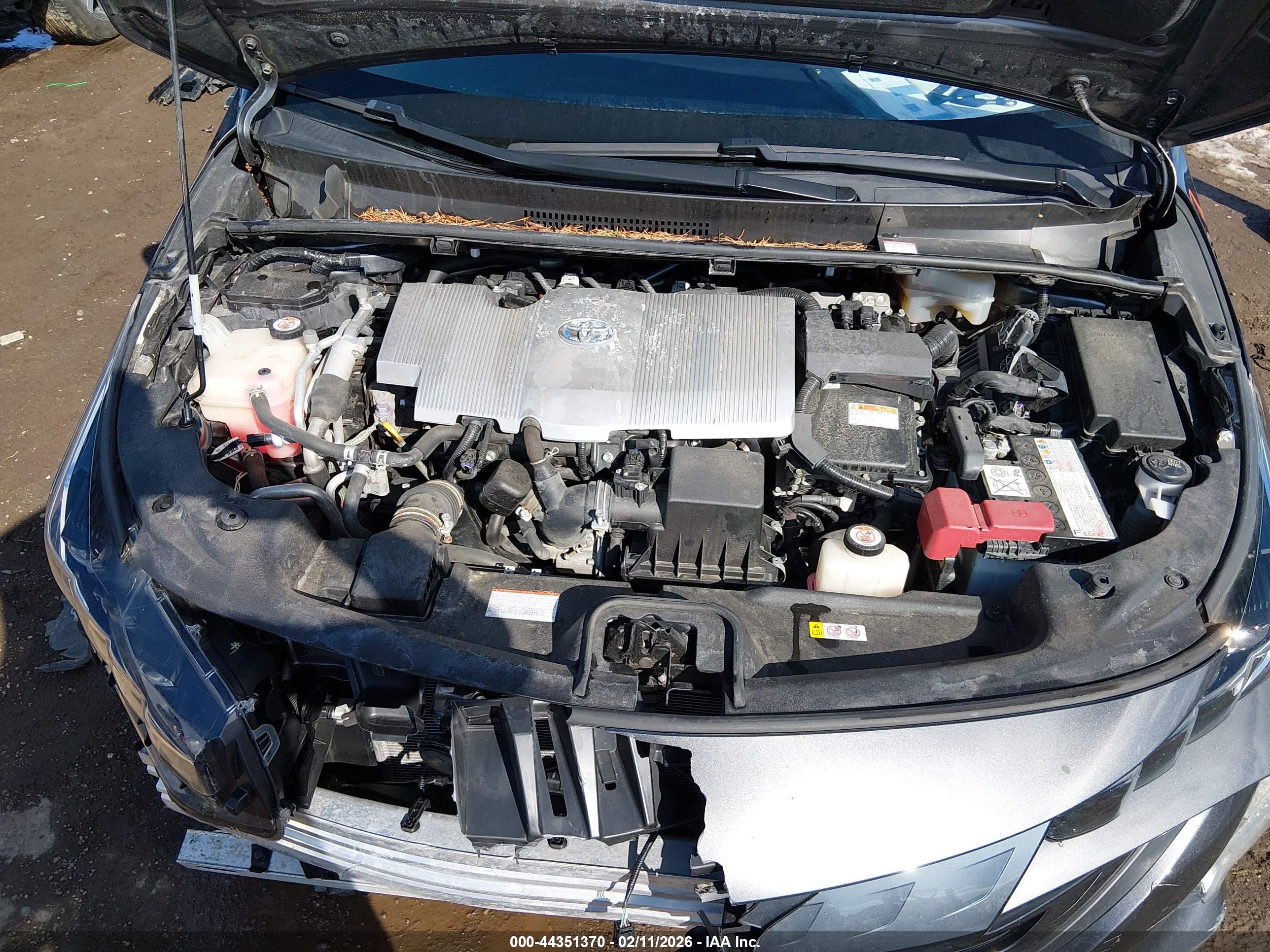 TOYOTA PRIUS image 10