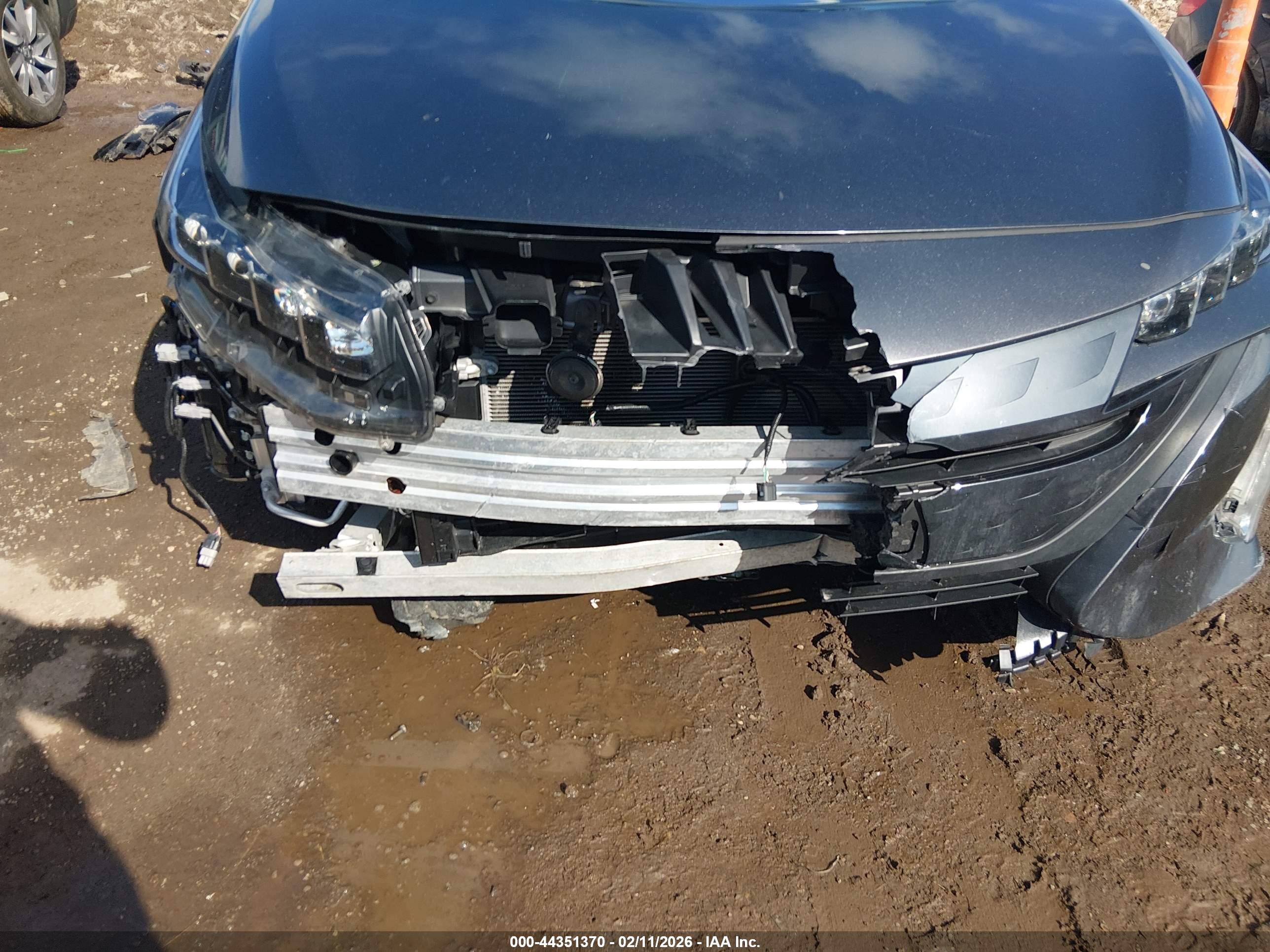 TOYOTA PRIUS image 6