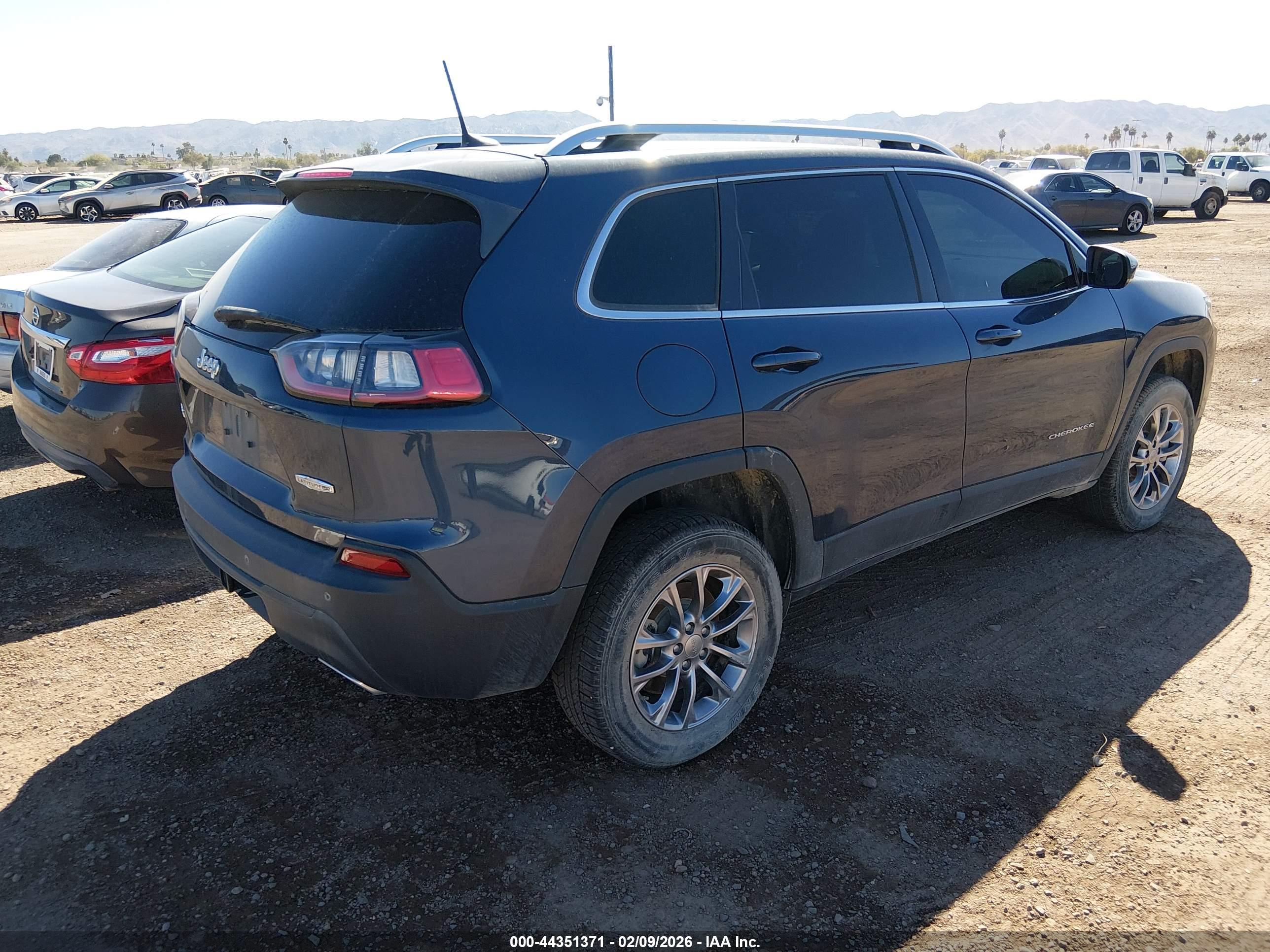 JEEP CHEROKEE image 4