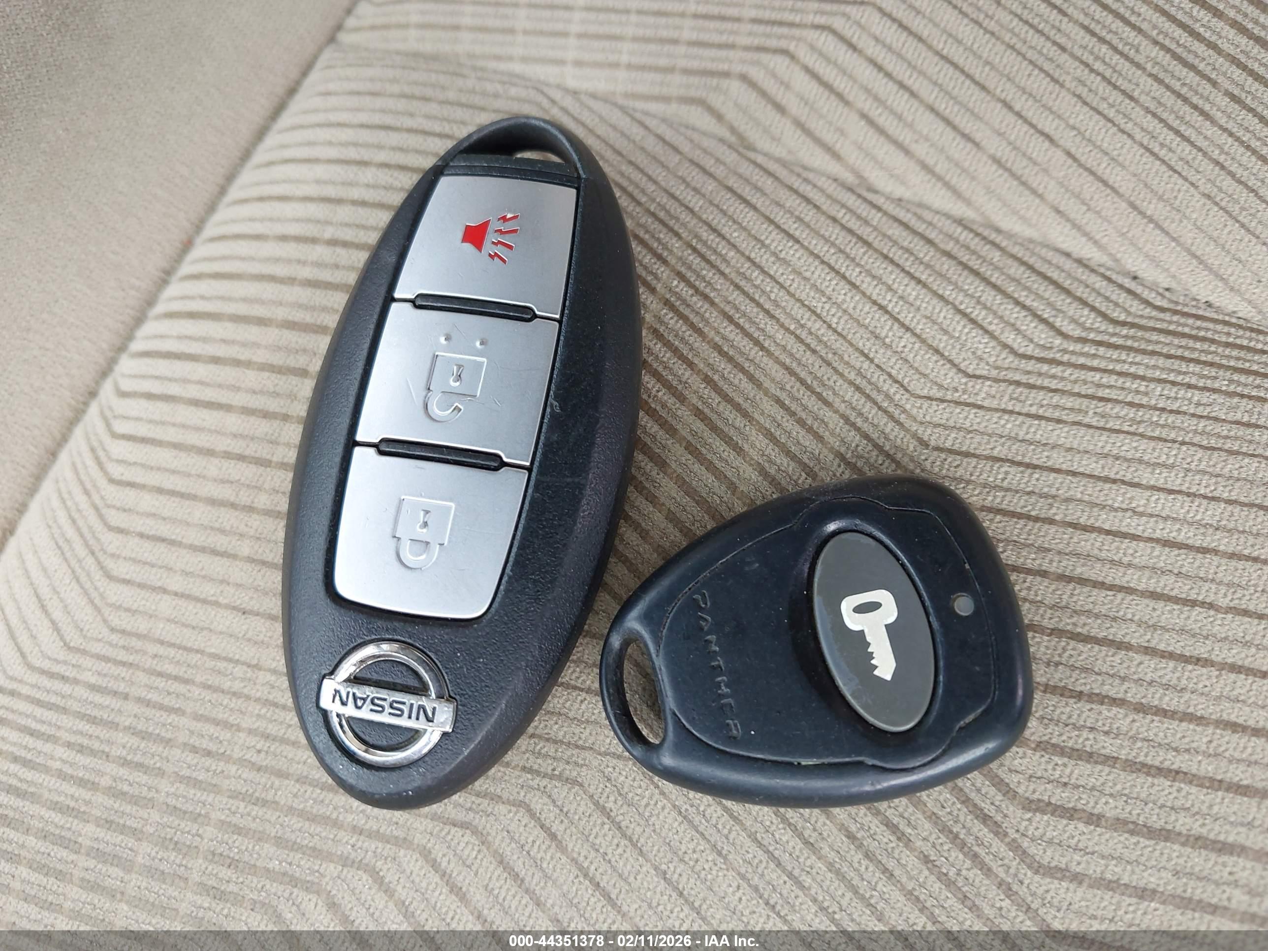 NISSAN ROGUE image 11