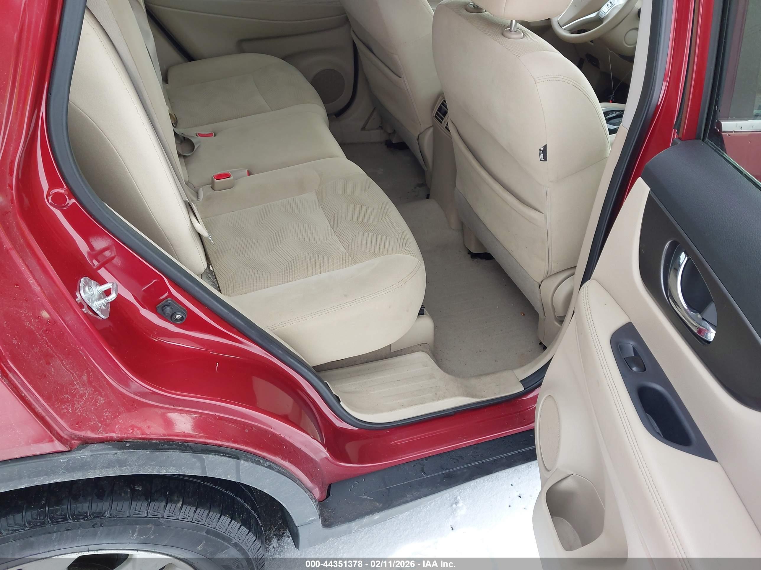 NISSAN ROGUE image 8