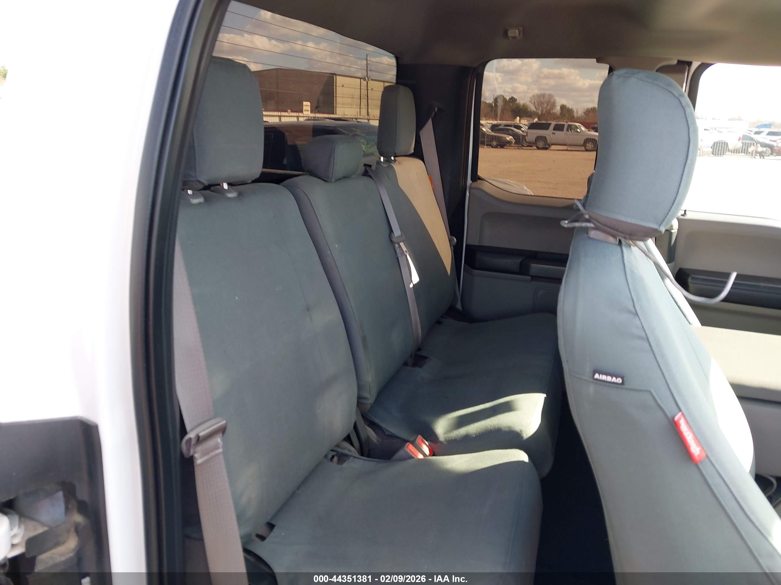 FORD F-150 image 8