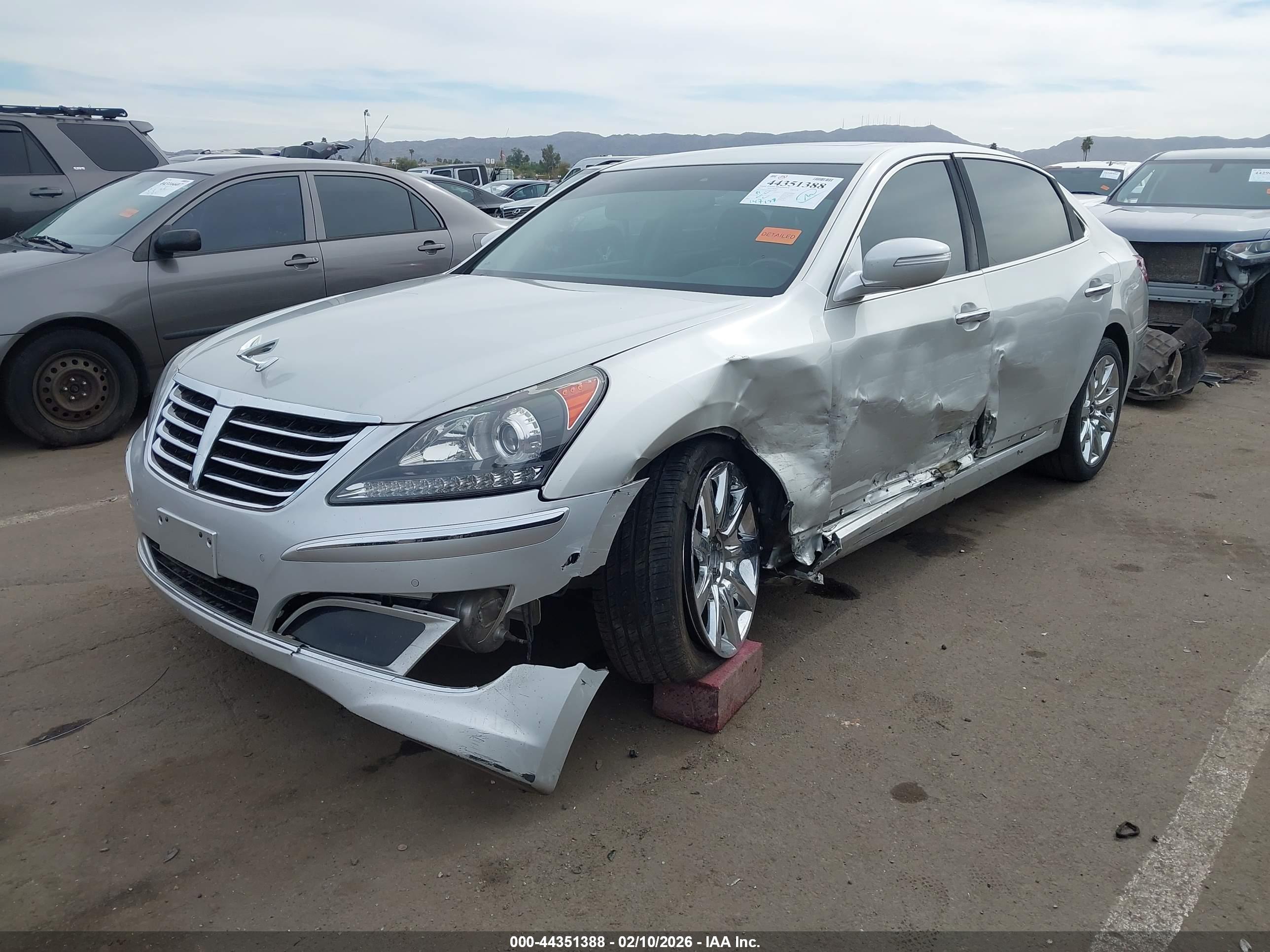 HYUNDAI EQUUS image 2