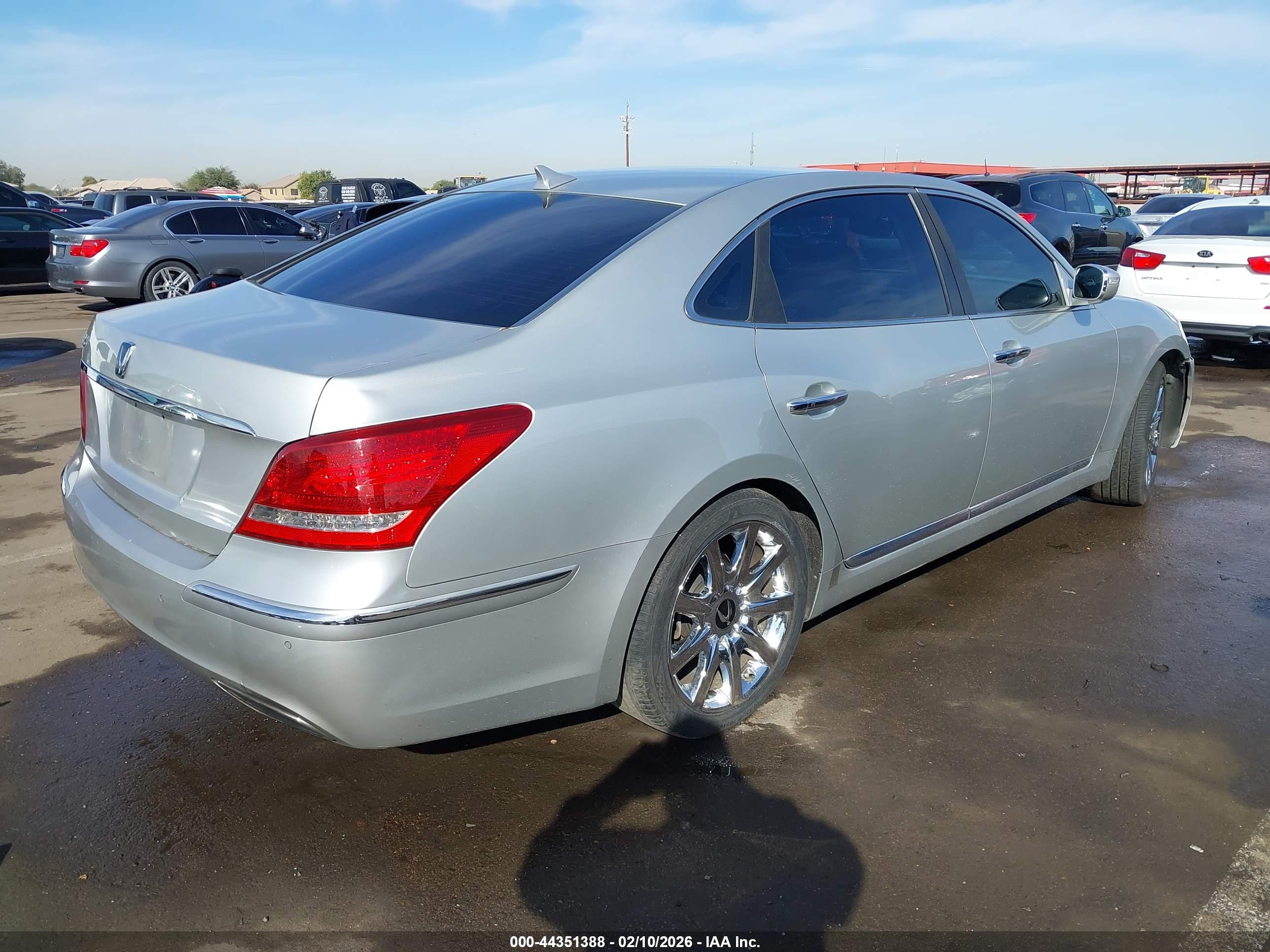 HYUNDAI EQUUS image 4