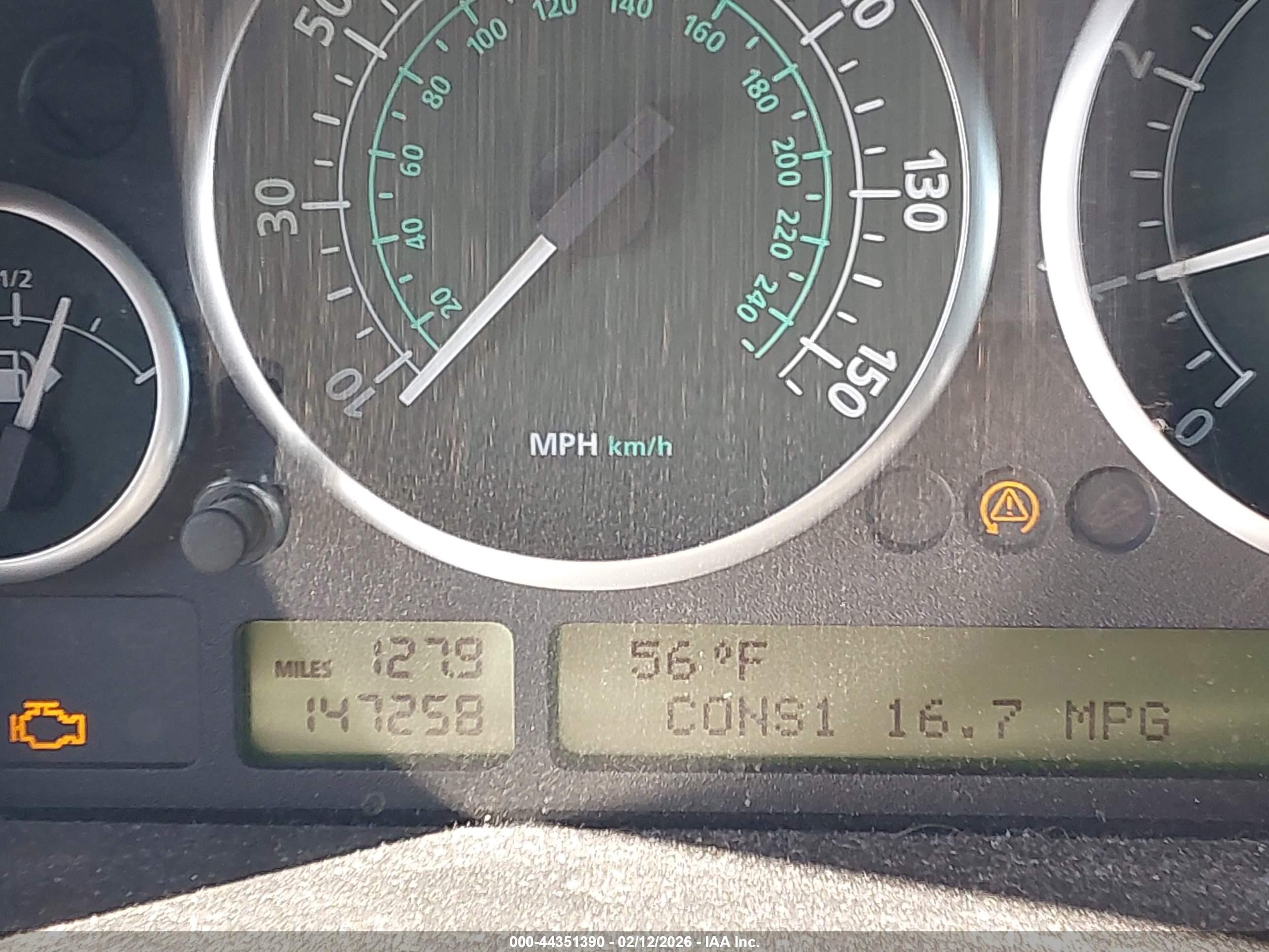 LAND ROVER image 7