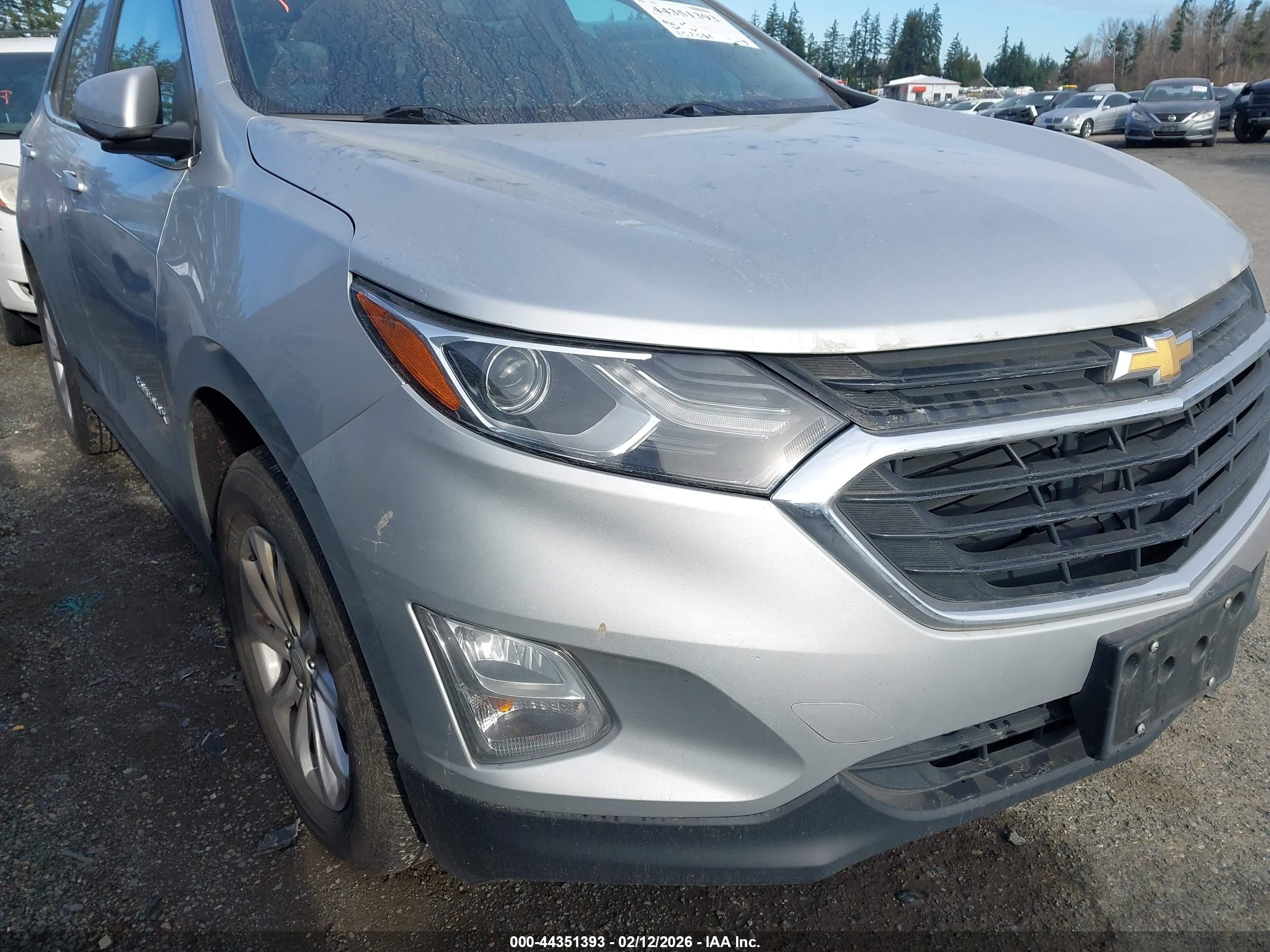 CHEVROLET EQUINOX image 6