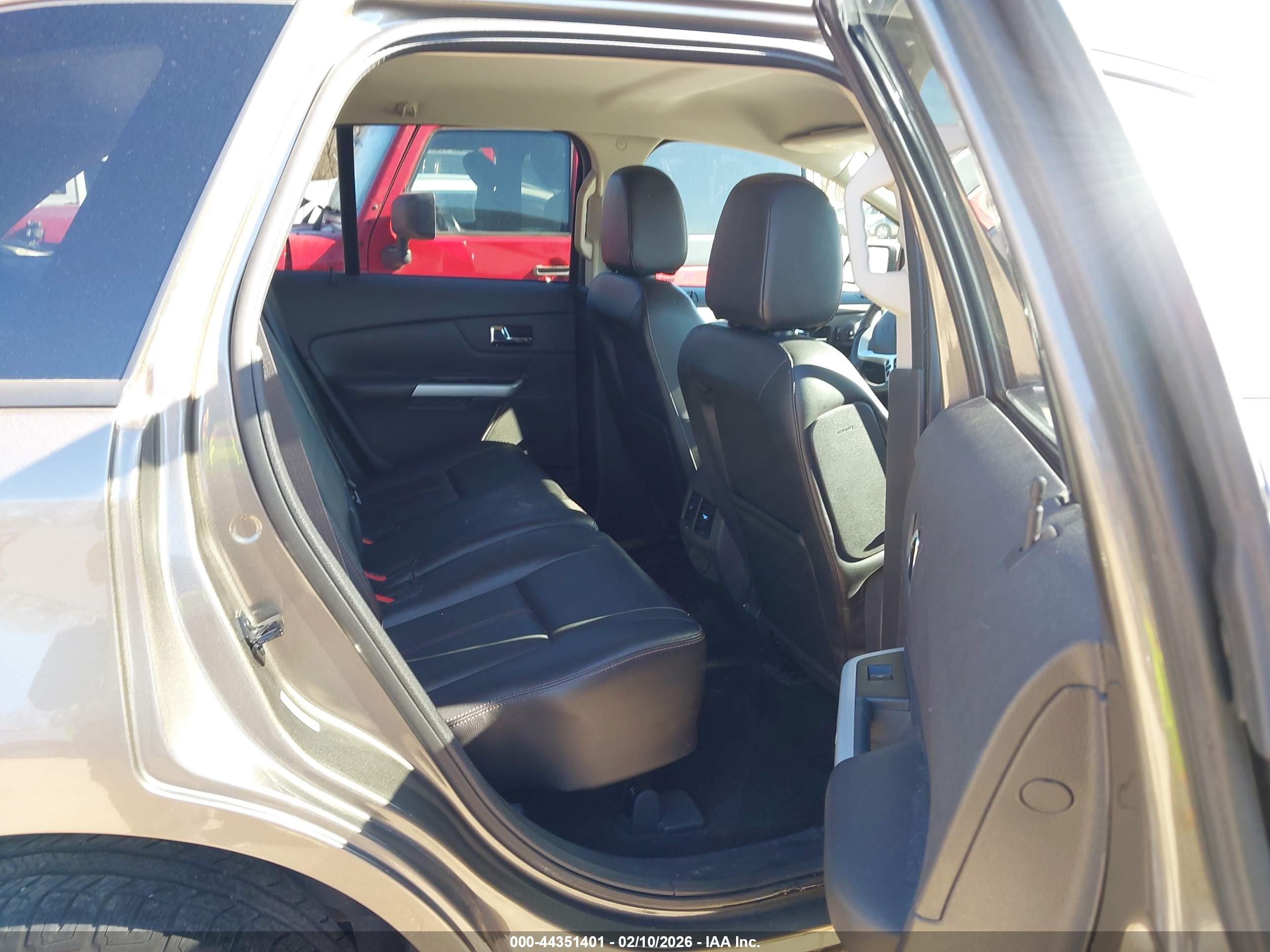 FORD EDGE image 8