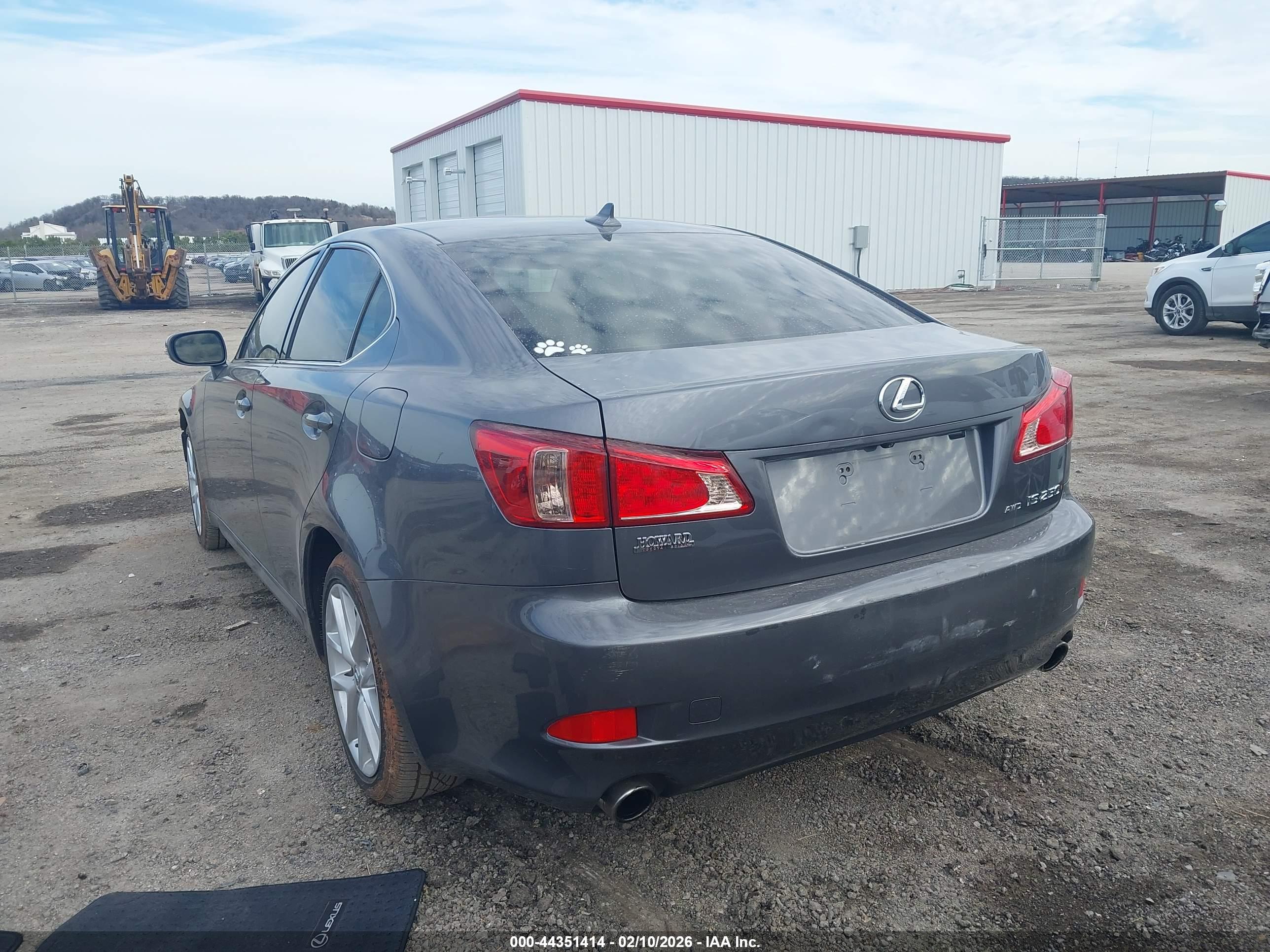 LEXUS IS image 3