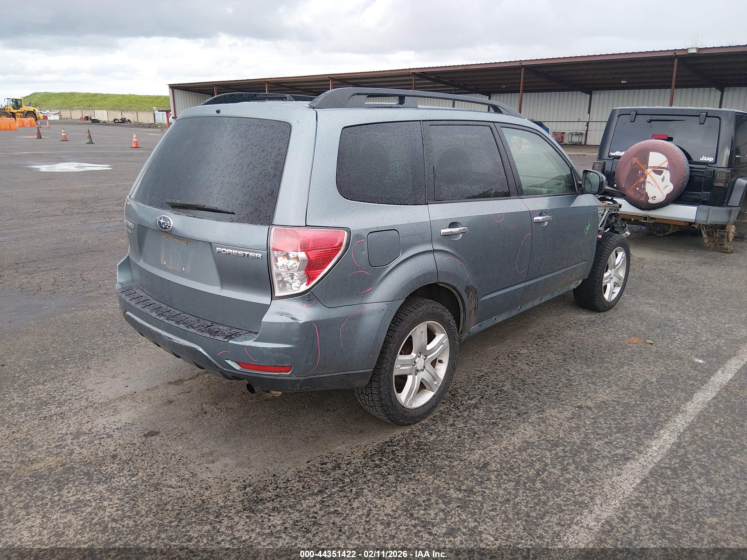 SUBARU FORESTER image 4