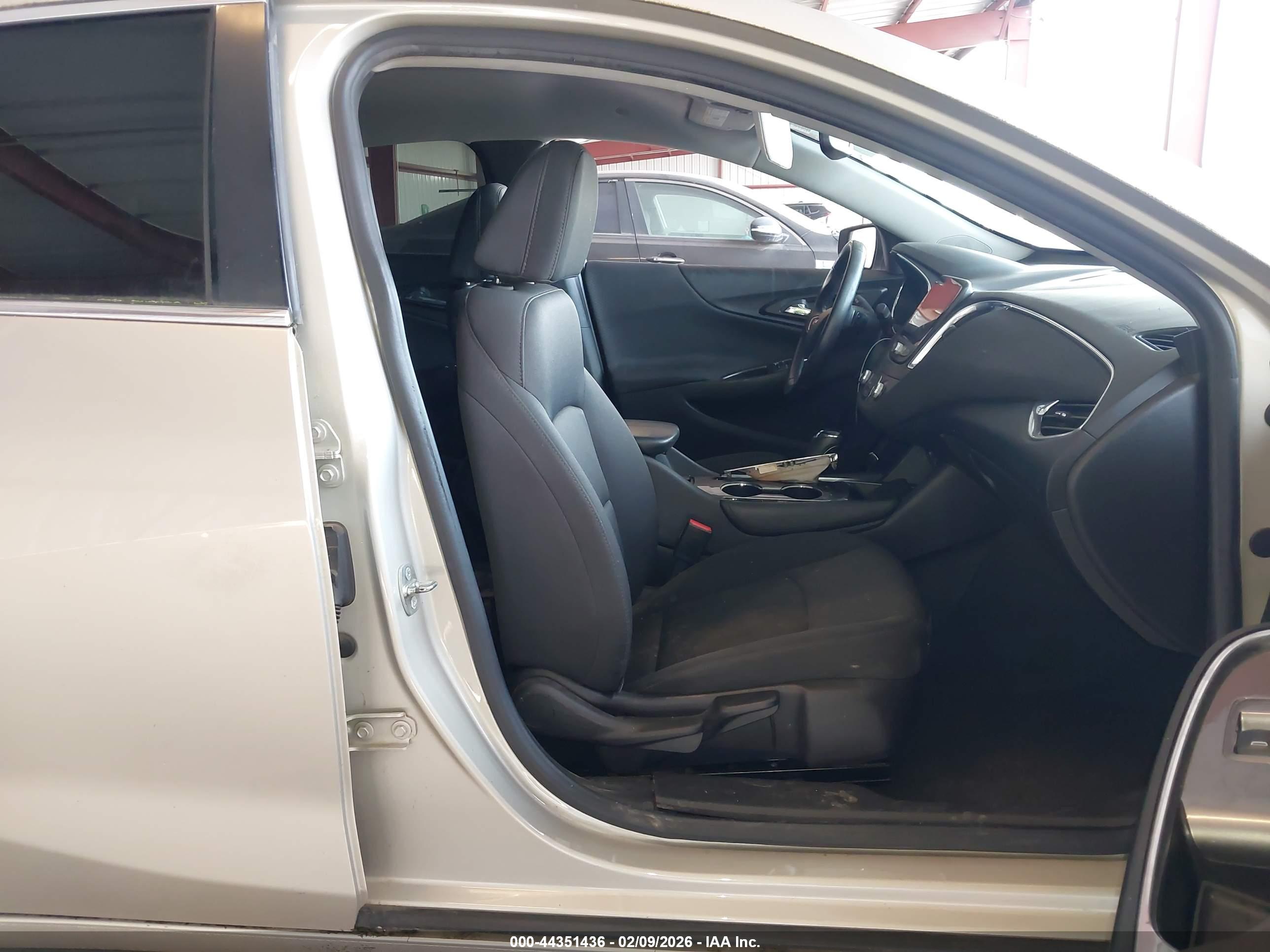 CHEVROLET MALIBU image 5