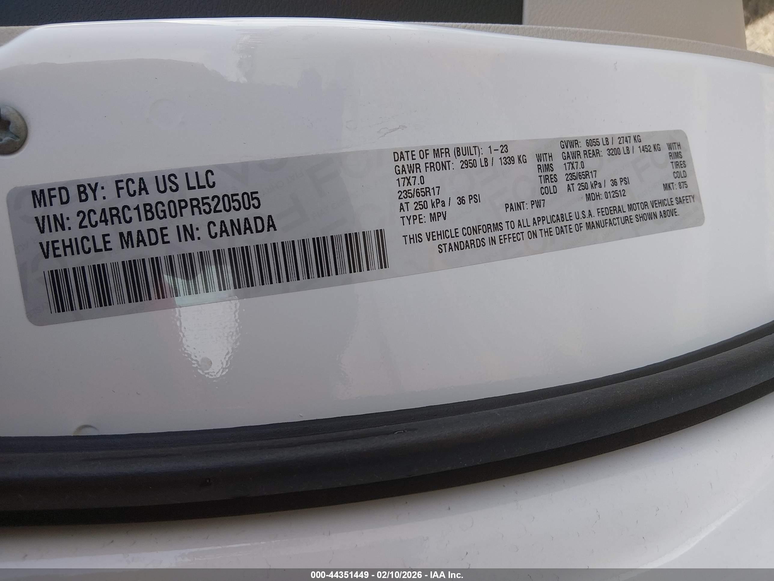 CHRYSLER PACIFICA image 9