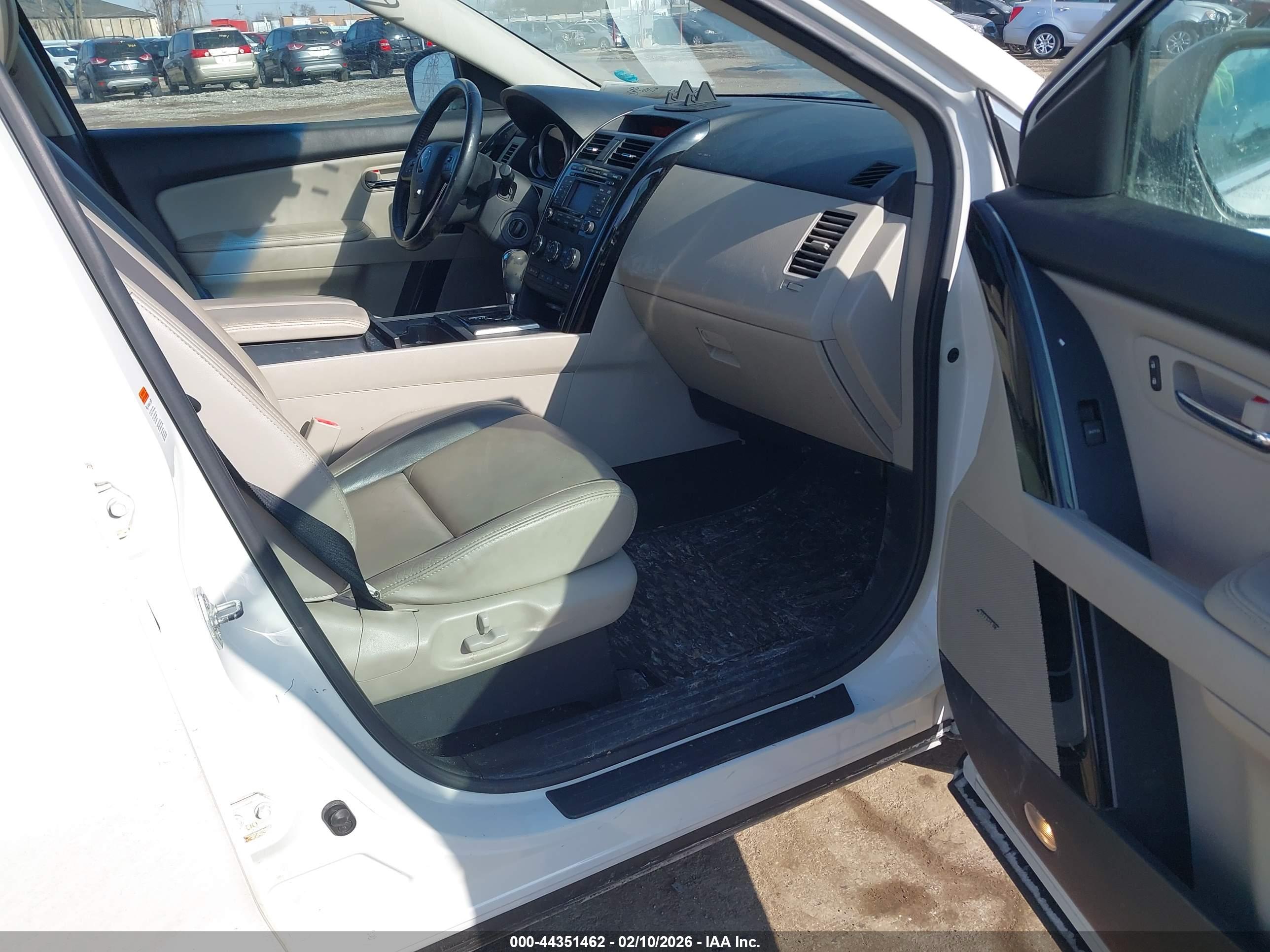MAZDA CX-9 image 5