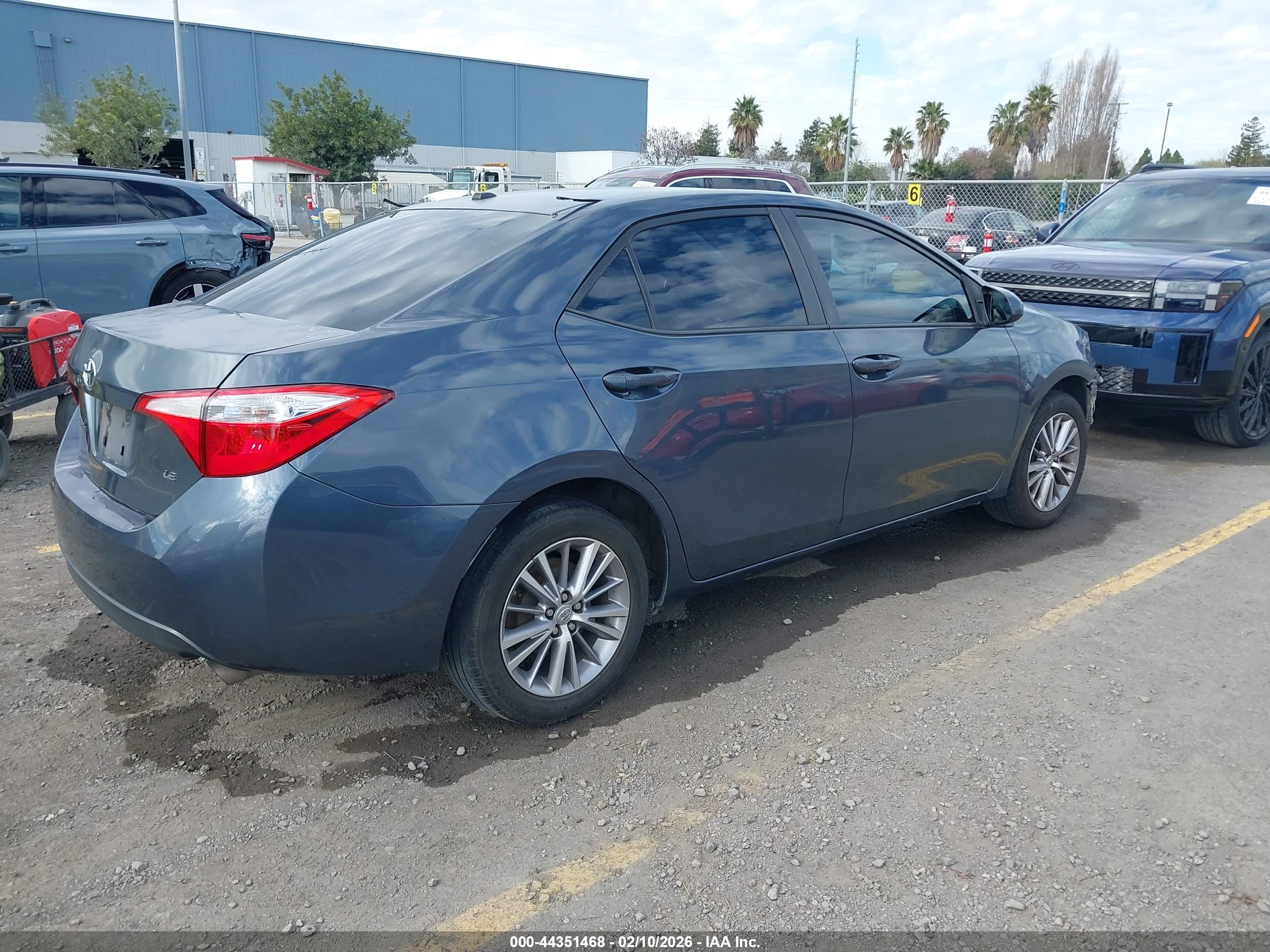 TOYOTA COROLLA image 4