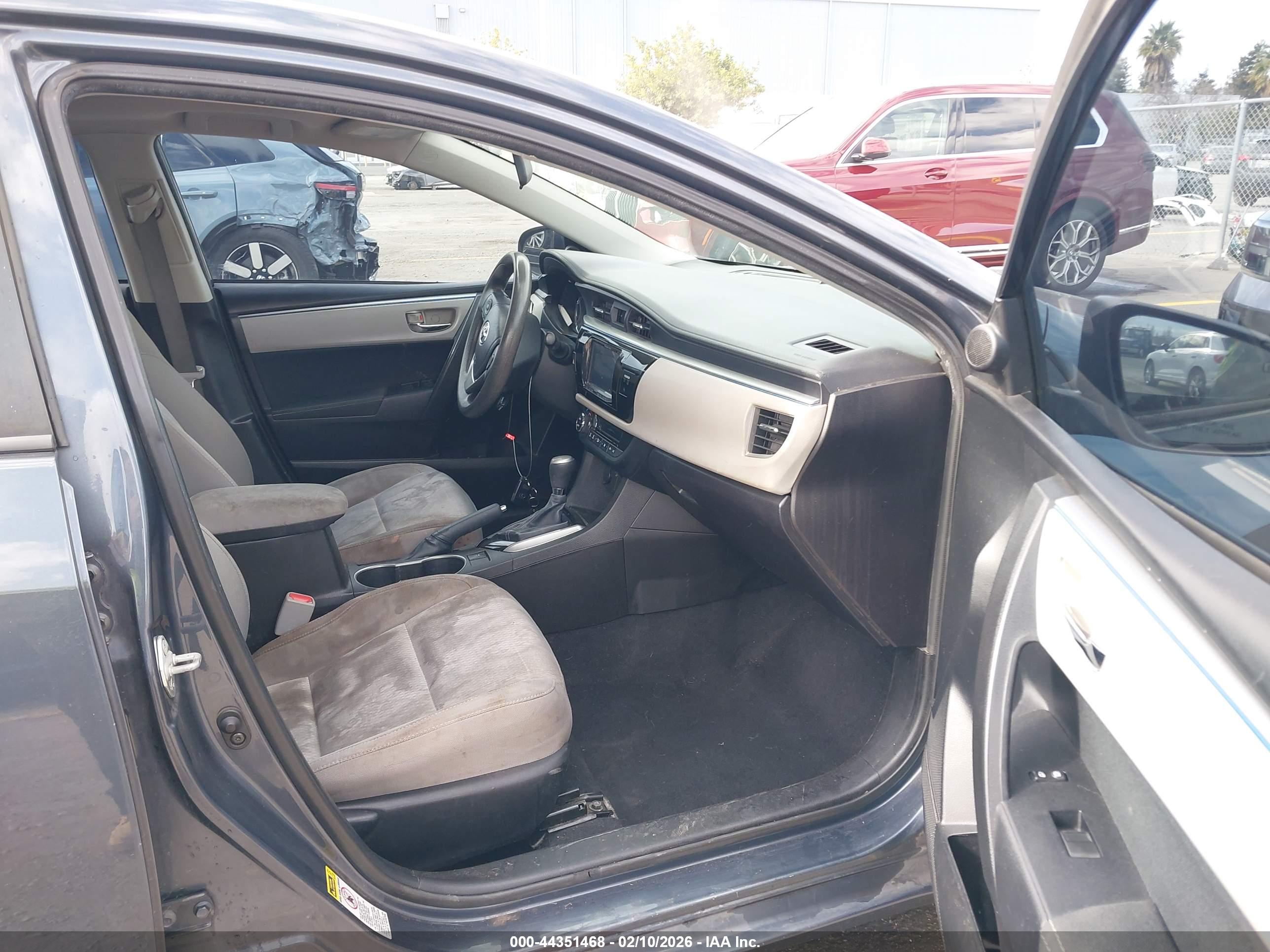 TOYOTA COROLLA image 5
