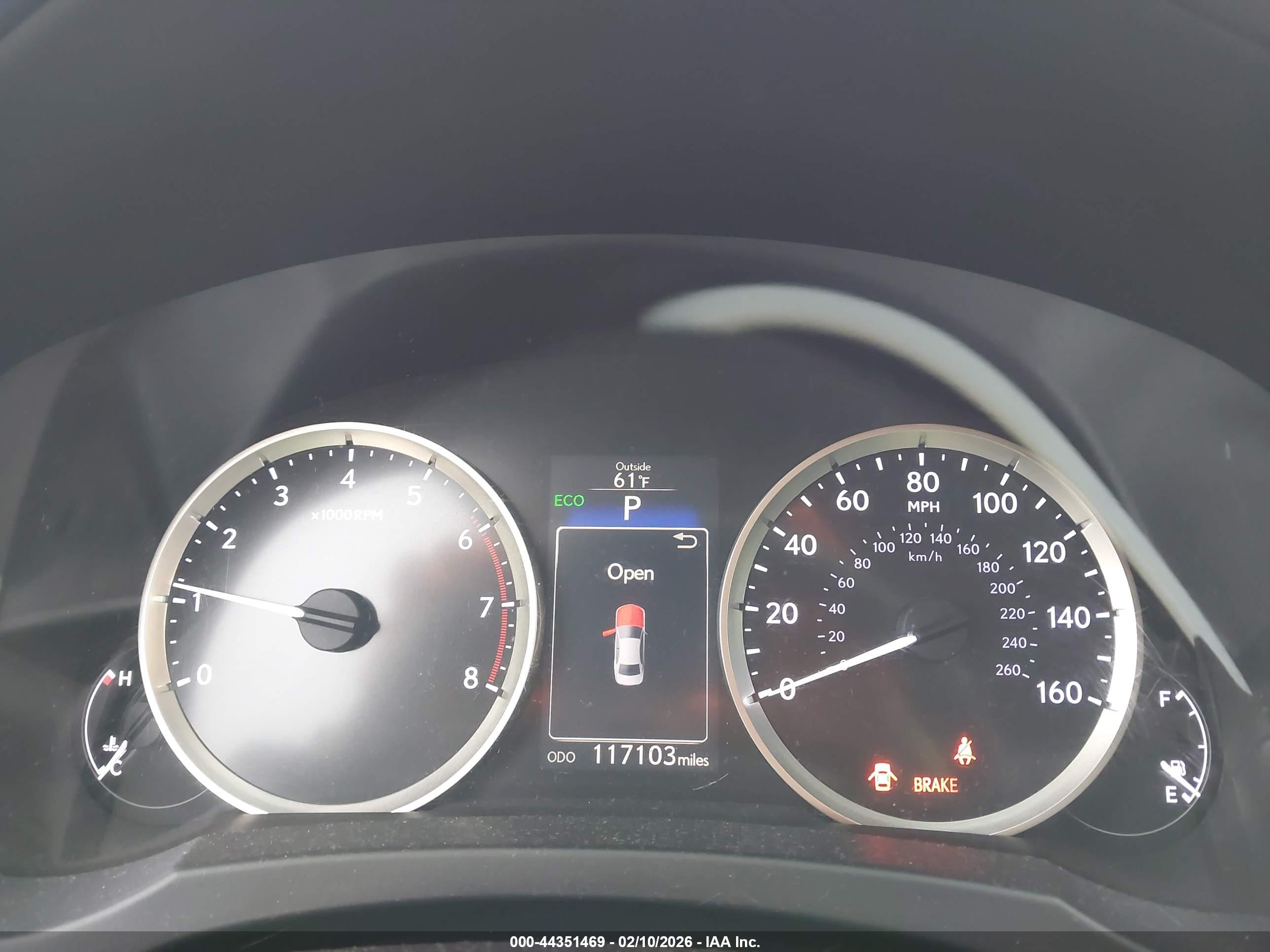 LEXUS IS image 7