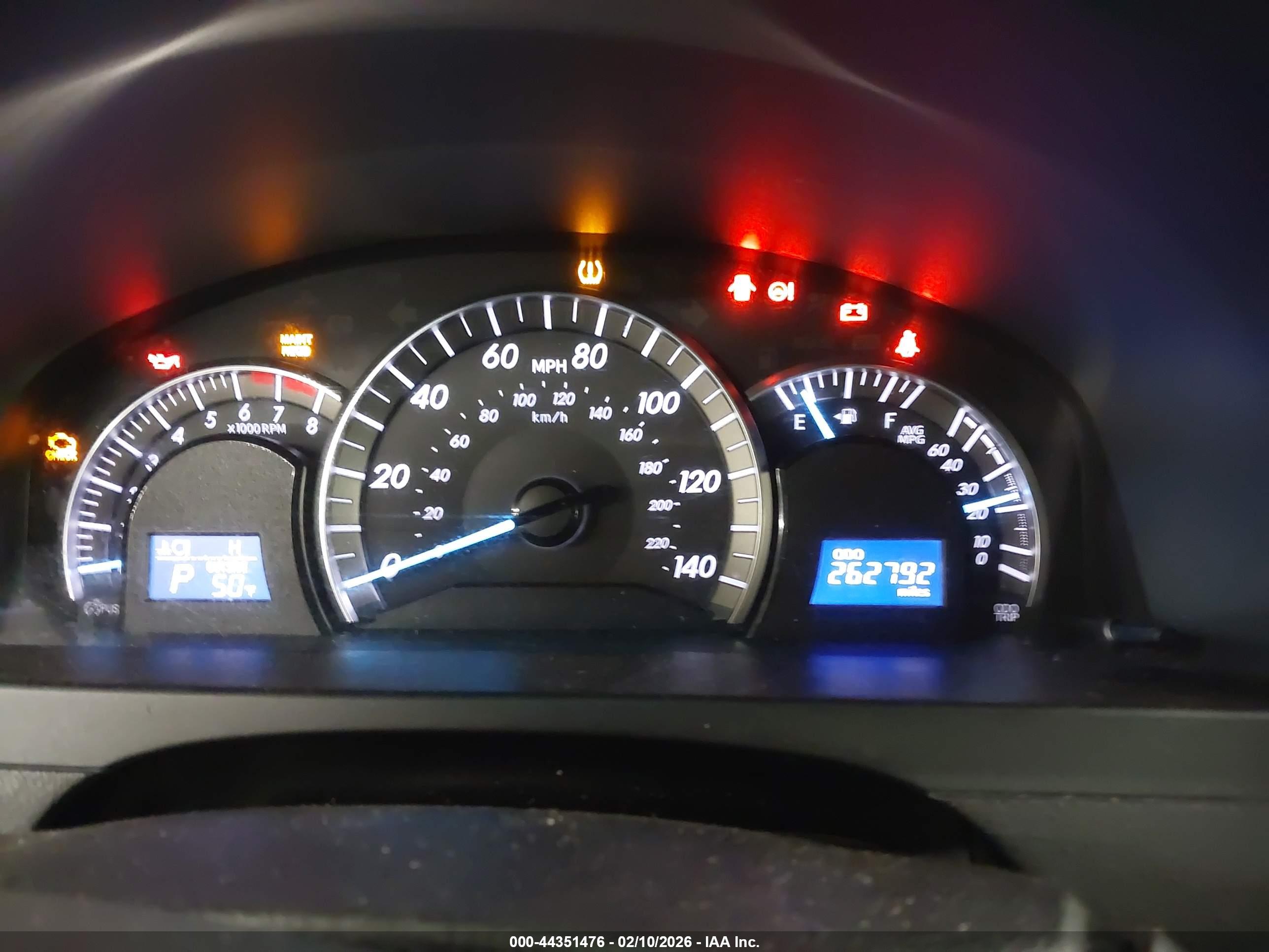 TOYOTA CAMRY image 7