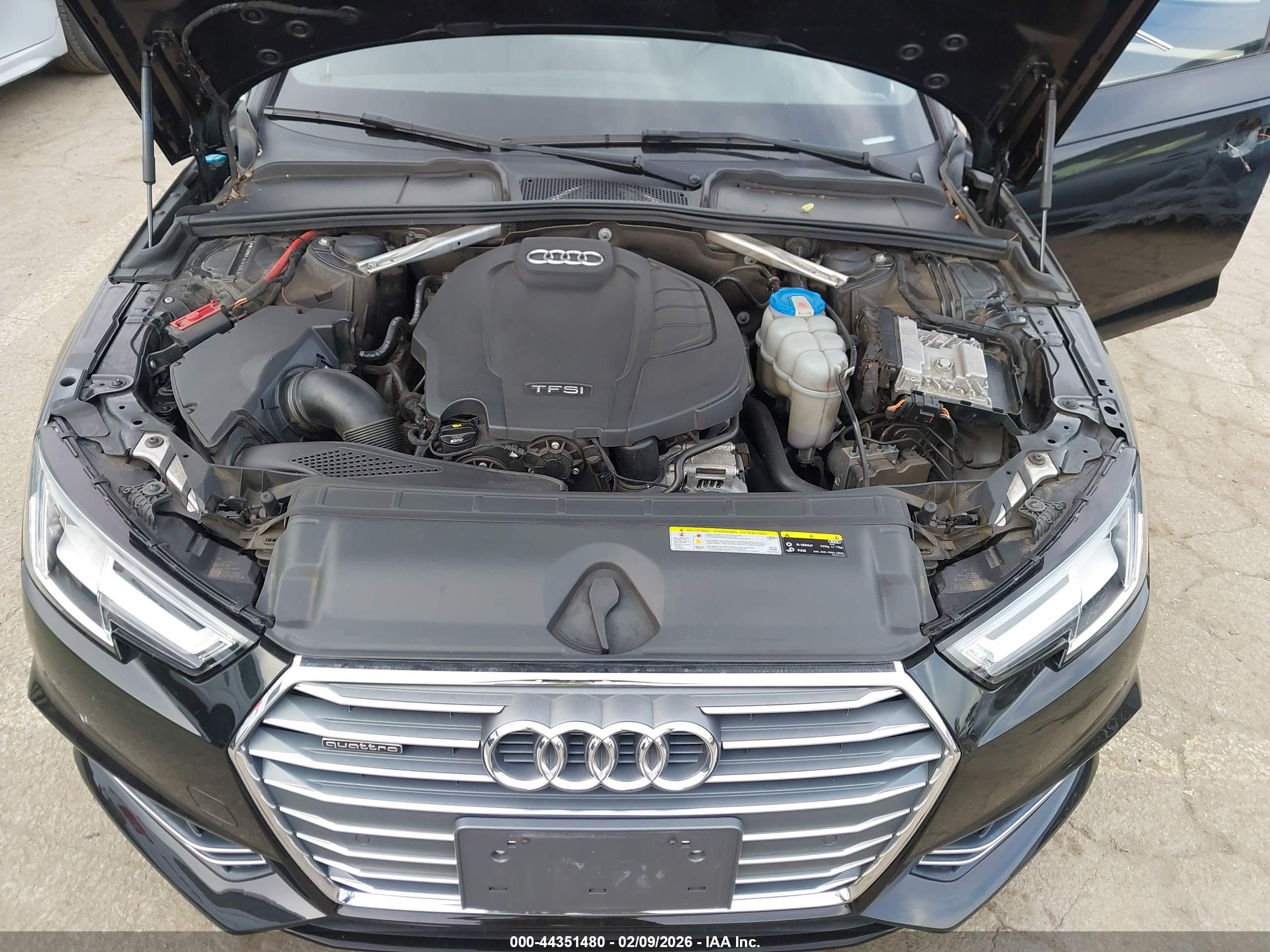 AUDI A4 image 10